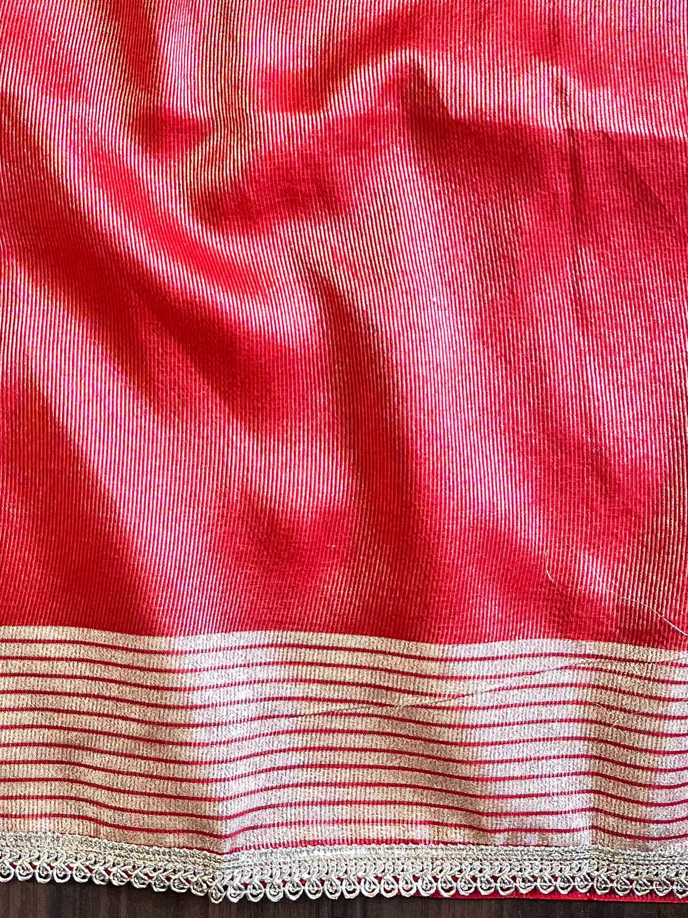 Banarasee Handwoven Semi Silk Shibori Dye Saree With Zari Border-Red & White