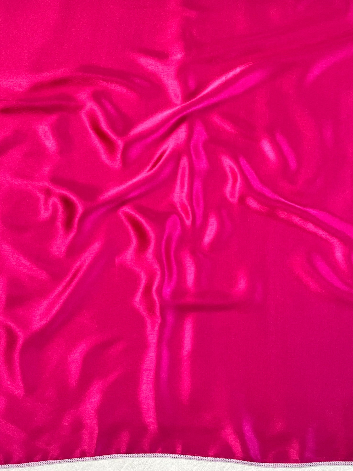 Banarasee Organza Silk Floral Printed Saree With Scallop Border-White