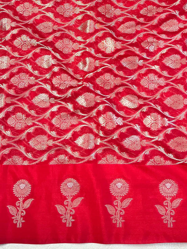 Banarasee Handwoven Semi Silk Saree With Zari Buti Design-Red