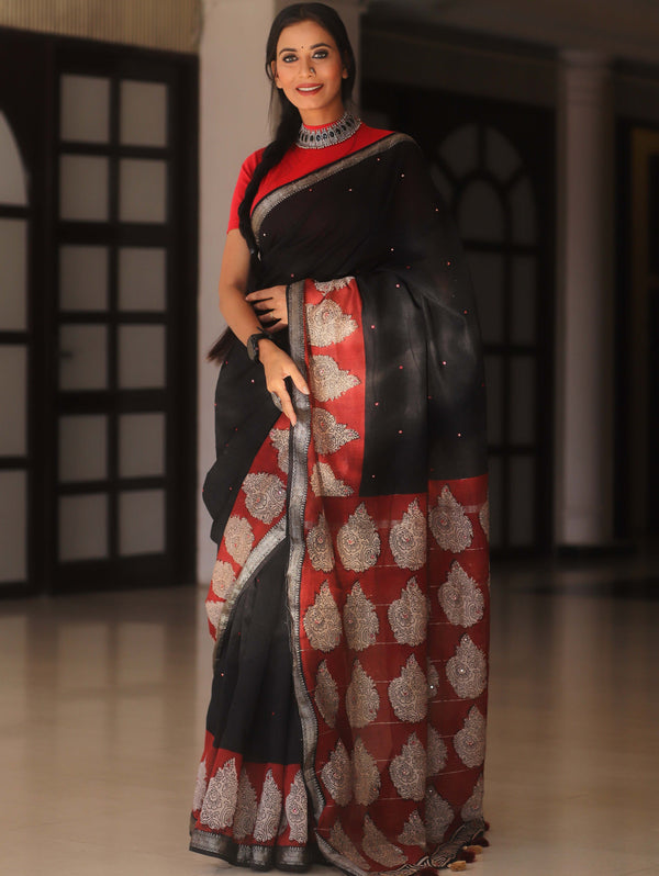 Handloom Maheshwari Silk Bagru Block Printed Mirror Work Saree-Black