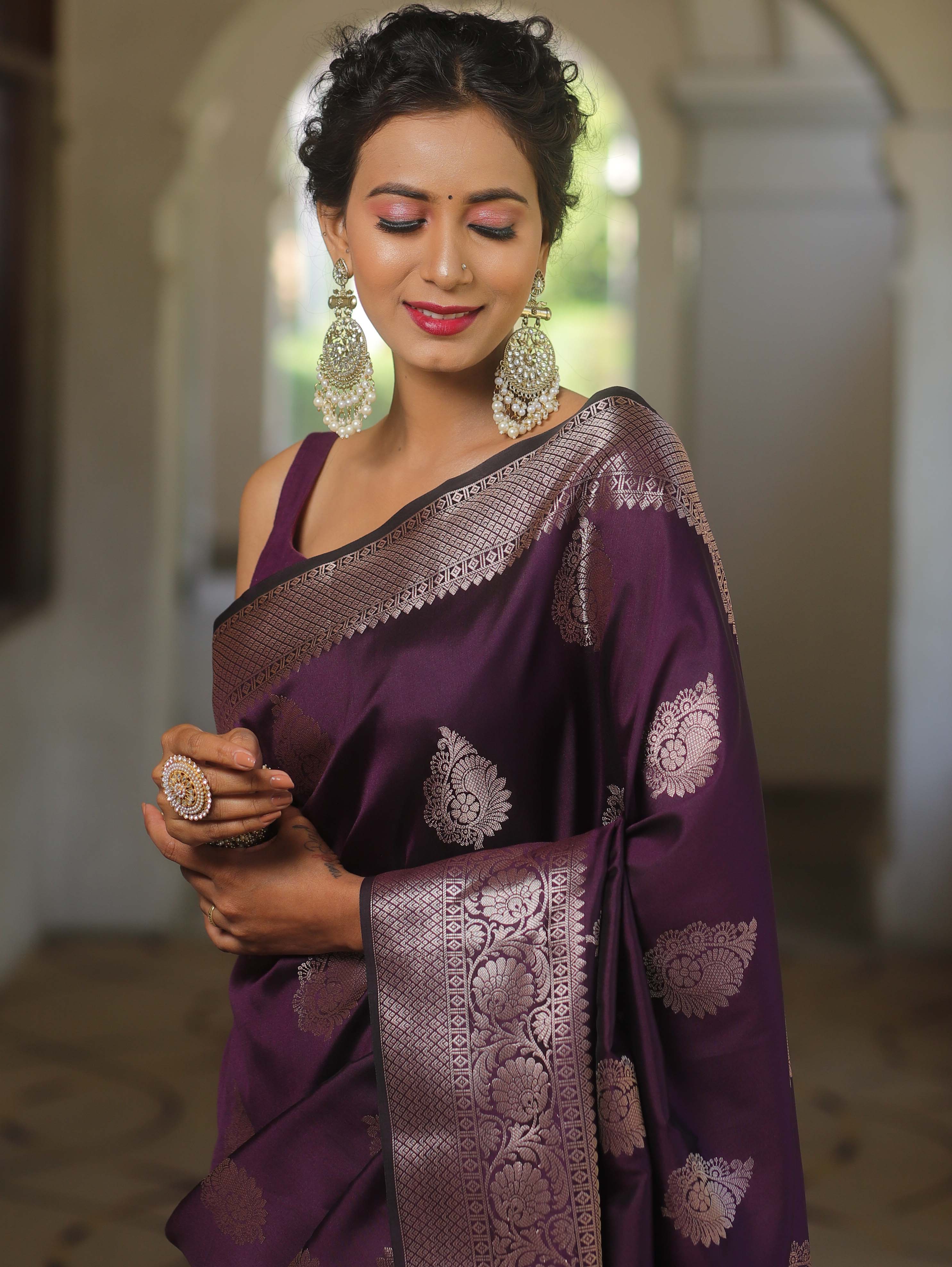 Banarasee Handwoven Semi Silk Saree With Zari Buti Design-Wine