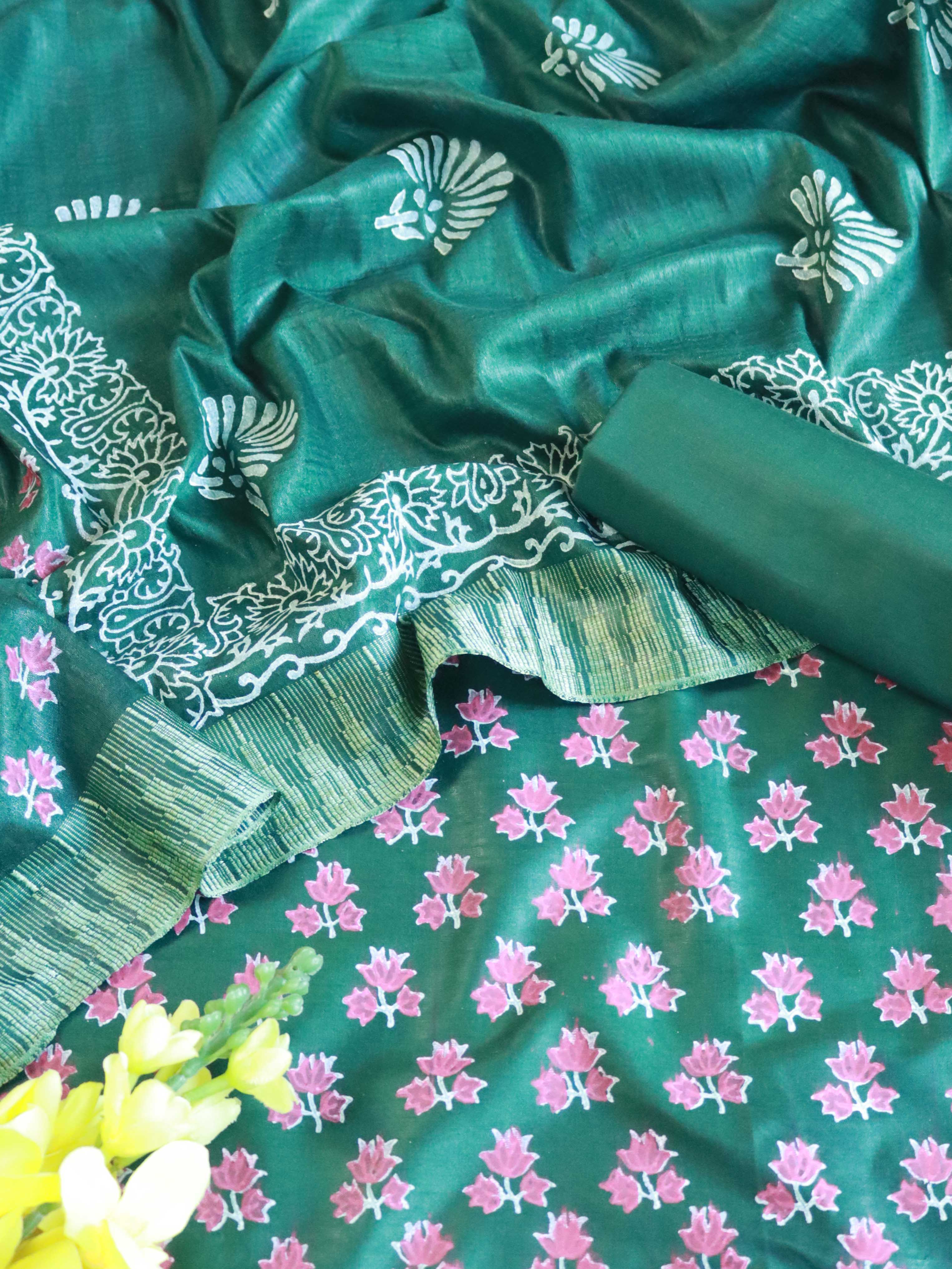 Handloom Block Printed Cotton Silk Salwar Kameez Dupatta Set-Green Handloom Block Printed Cotton Silk Salwar Kameez Dupatta Set-Green