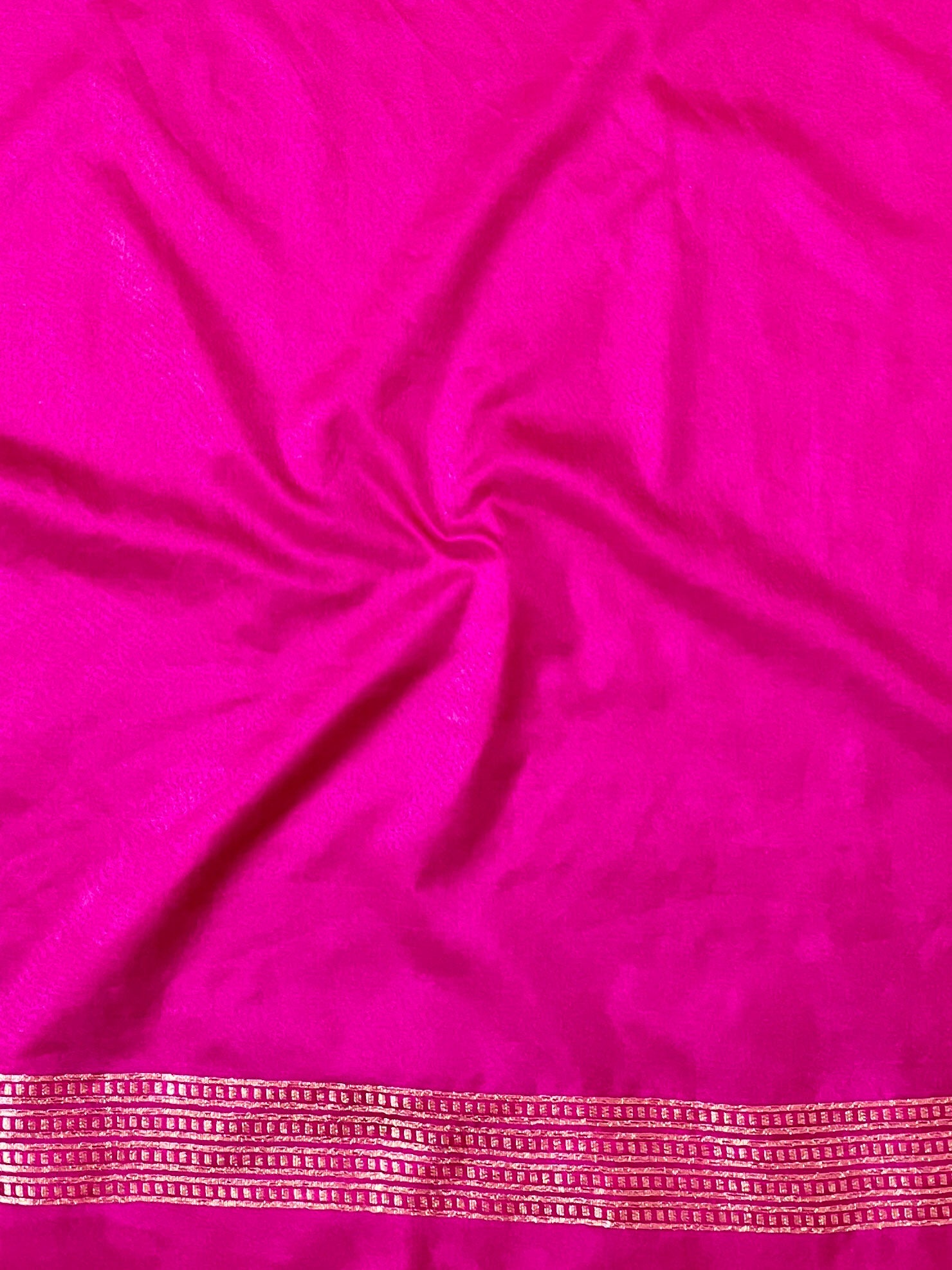 Banarasee Semi-Katan Zari Buta & Contrast Border Saree-Grey & Pink