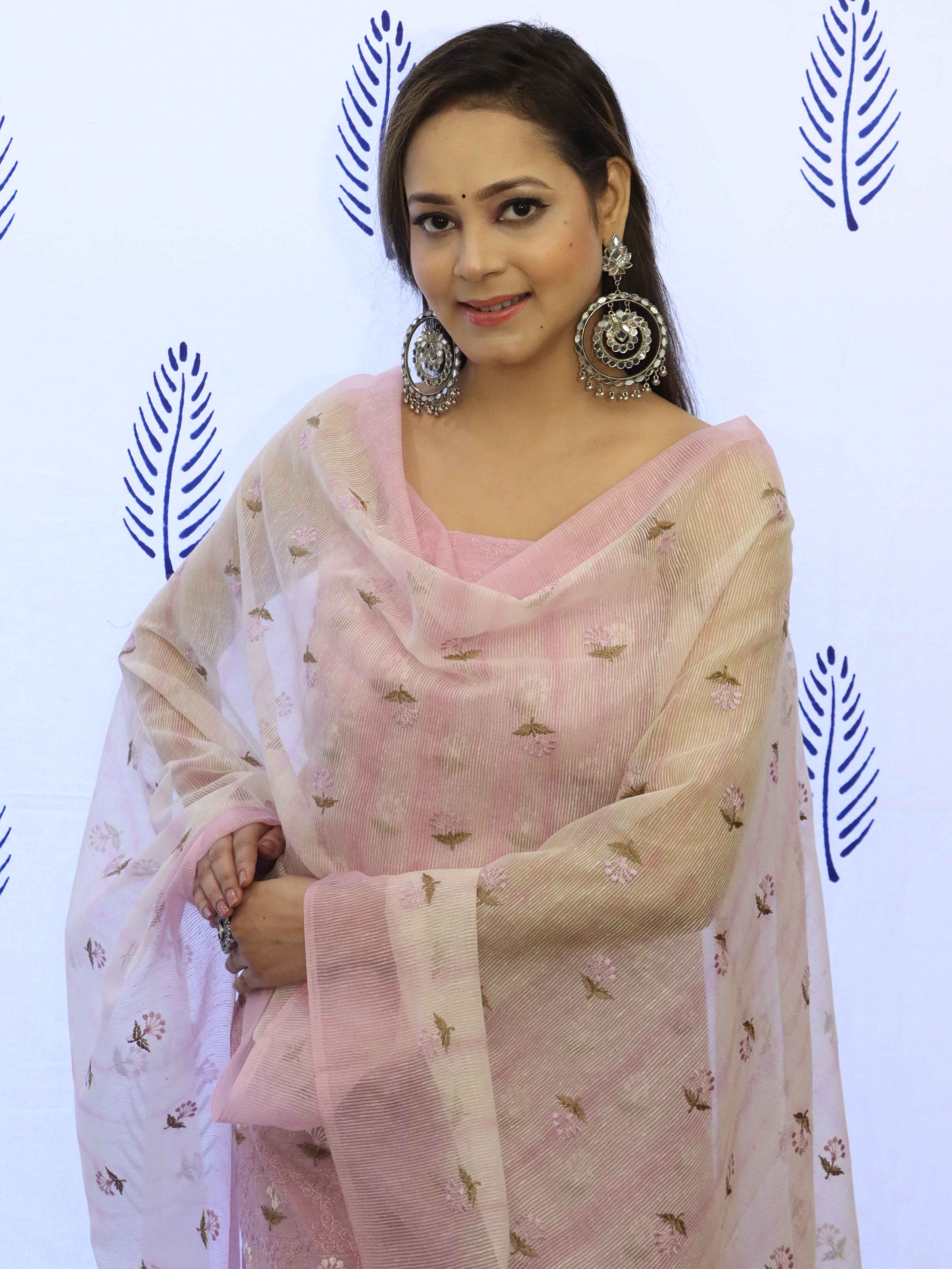 Banarasee Embroidered Chanderi Salwar Kameez With Kota Check Dupatta Set-Lavender