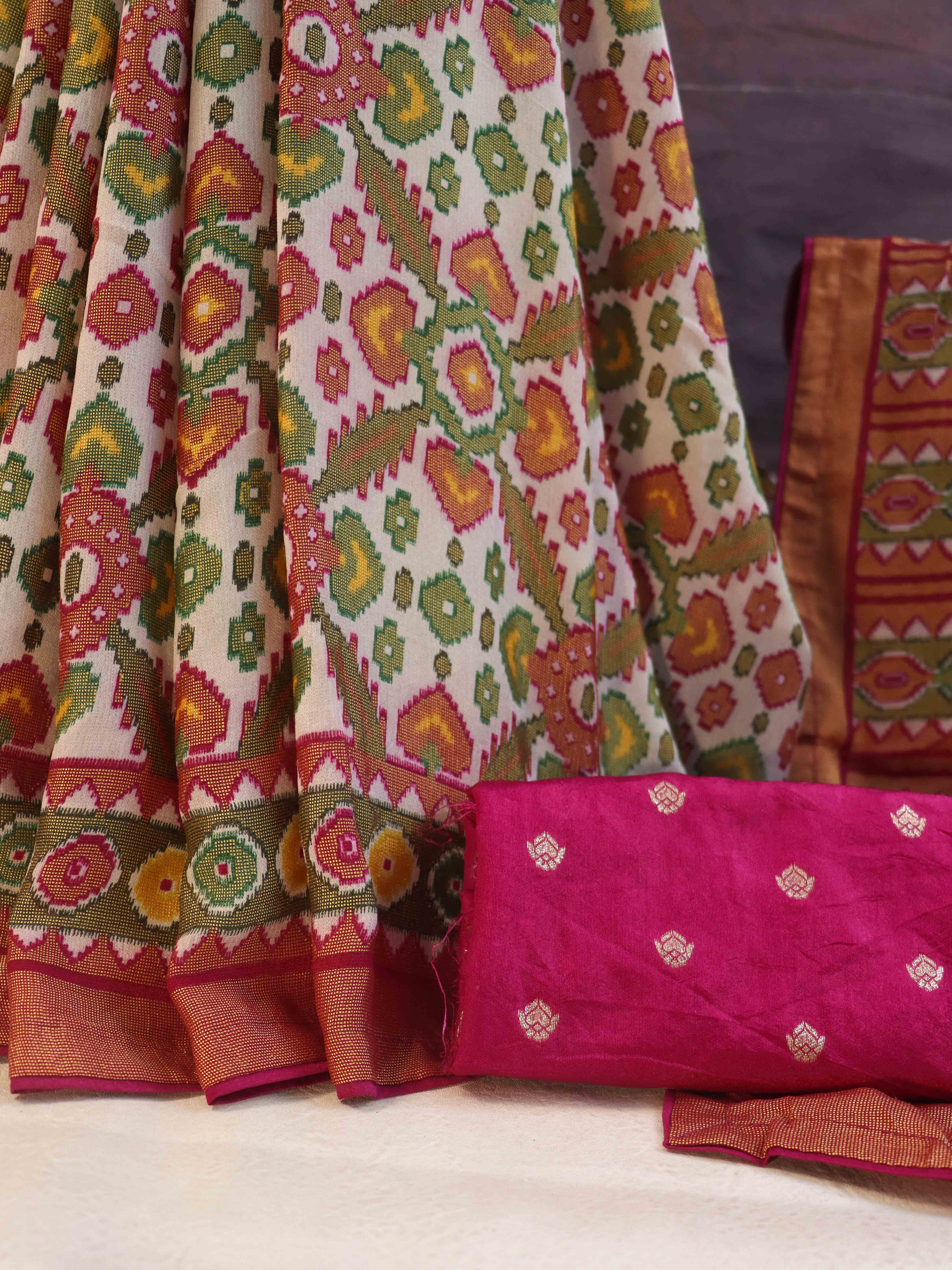 Banarasee Multicolor Chiffon Saree With Geometric Prints & Zari Border-Multicolor