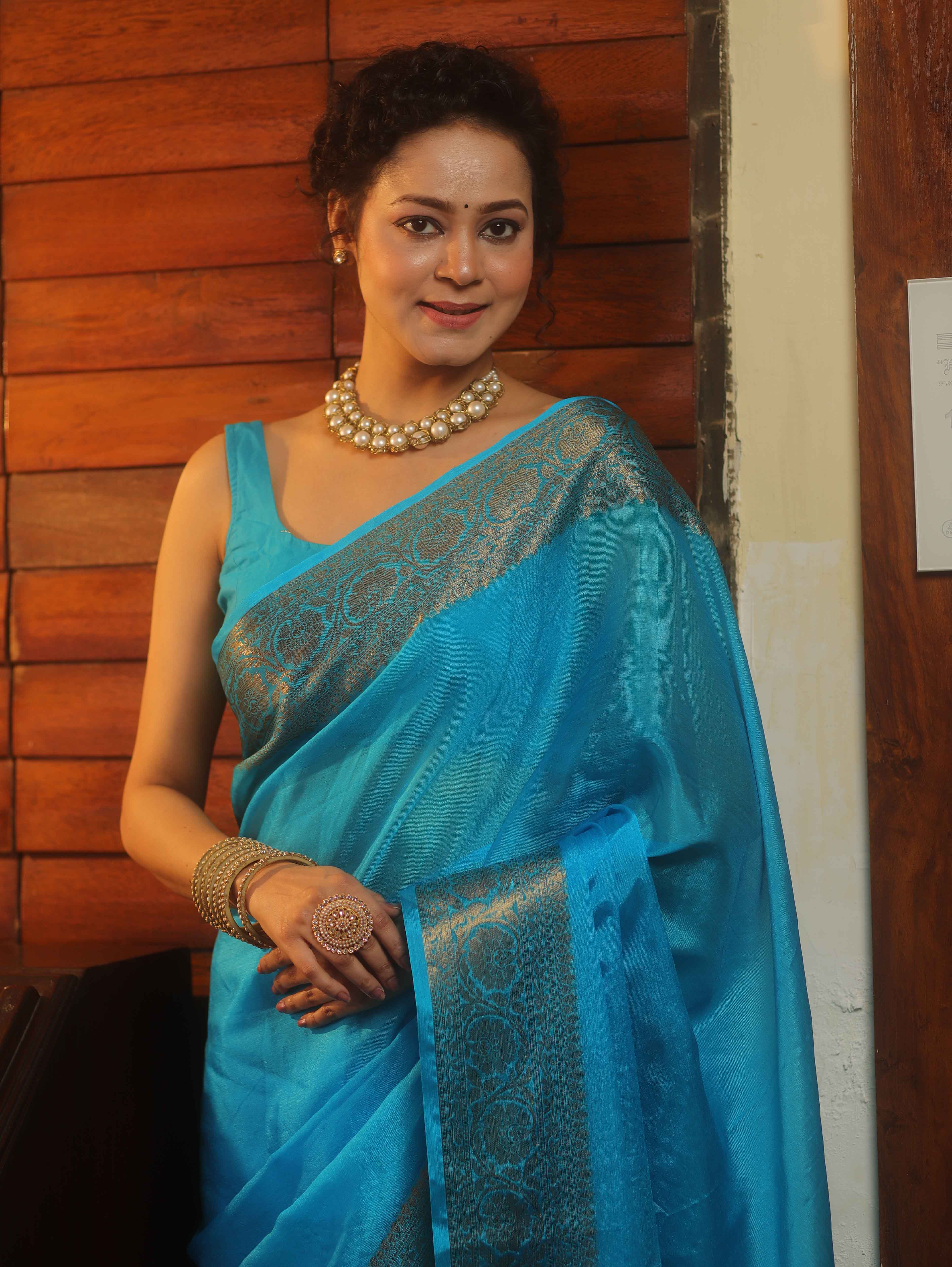 Banarasee Handwoven Semi Silk Plain Saree With Antique Zari Border-Blue