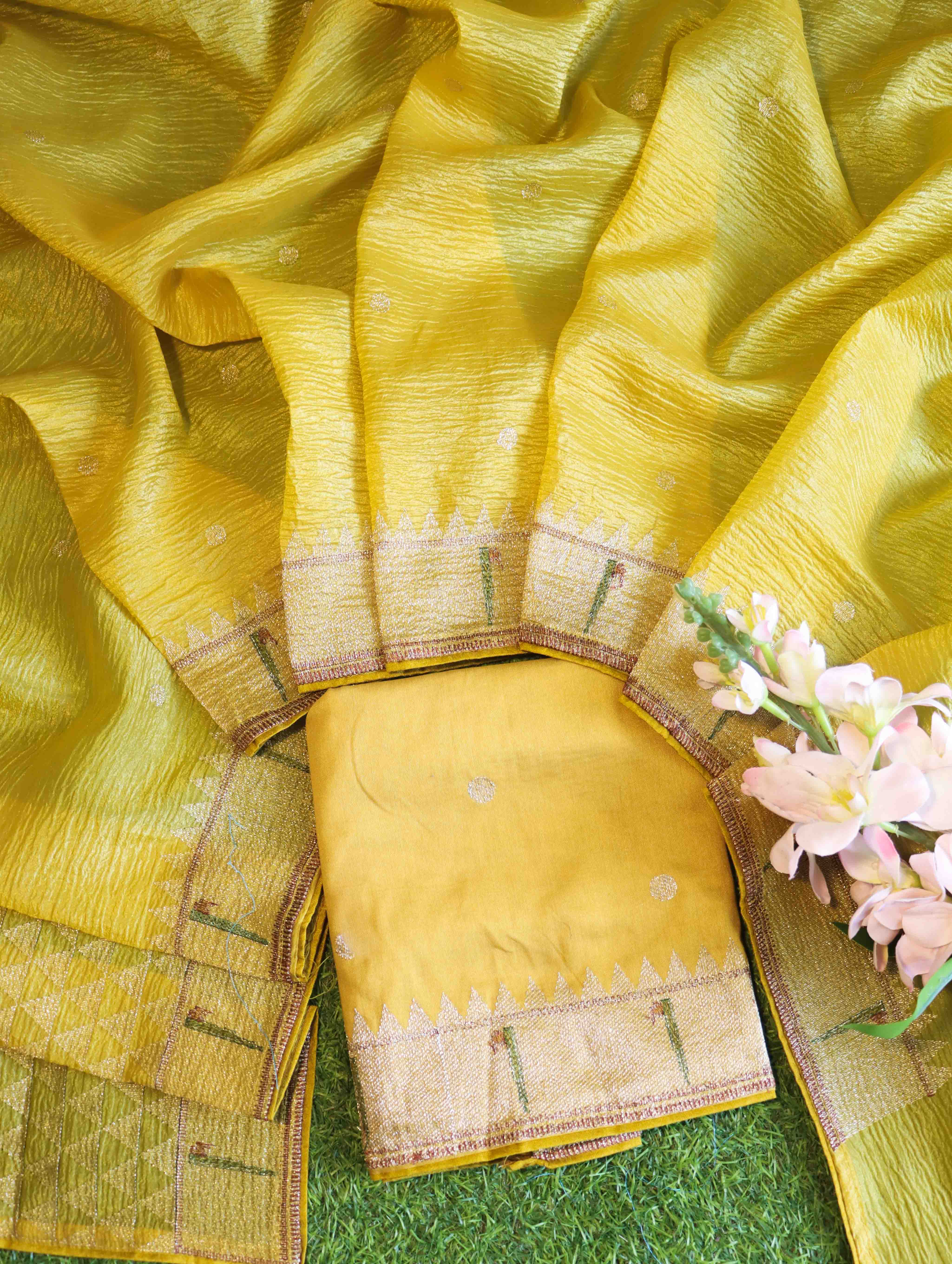 Banarasee Handwoven Crushed Tissue Saree With Zari & Thread Embroidery Border-Yellow