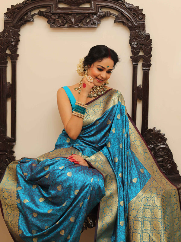 Banarasee Handwoven Semi-Katan Tanchoi Weaving Floral Border Saree-Blue