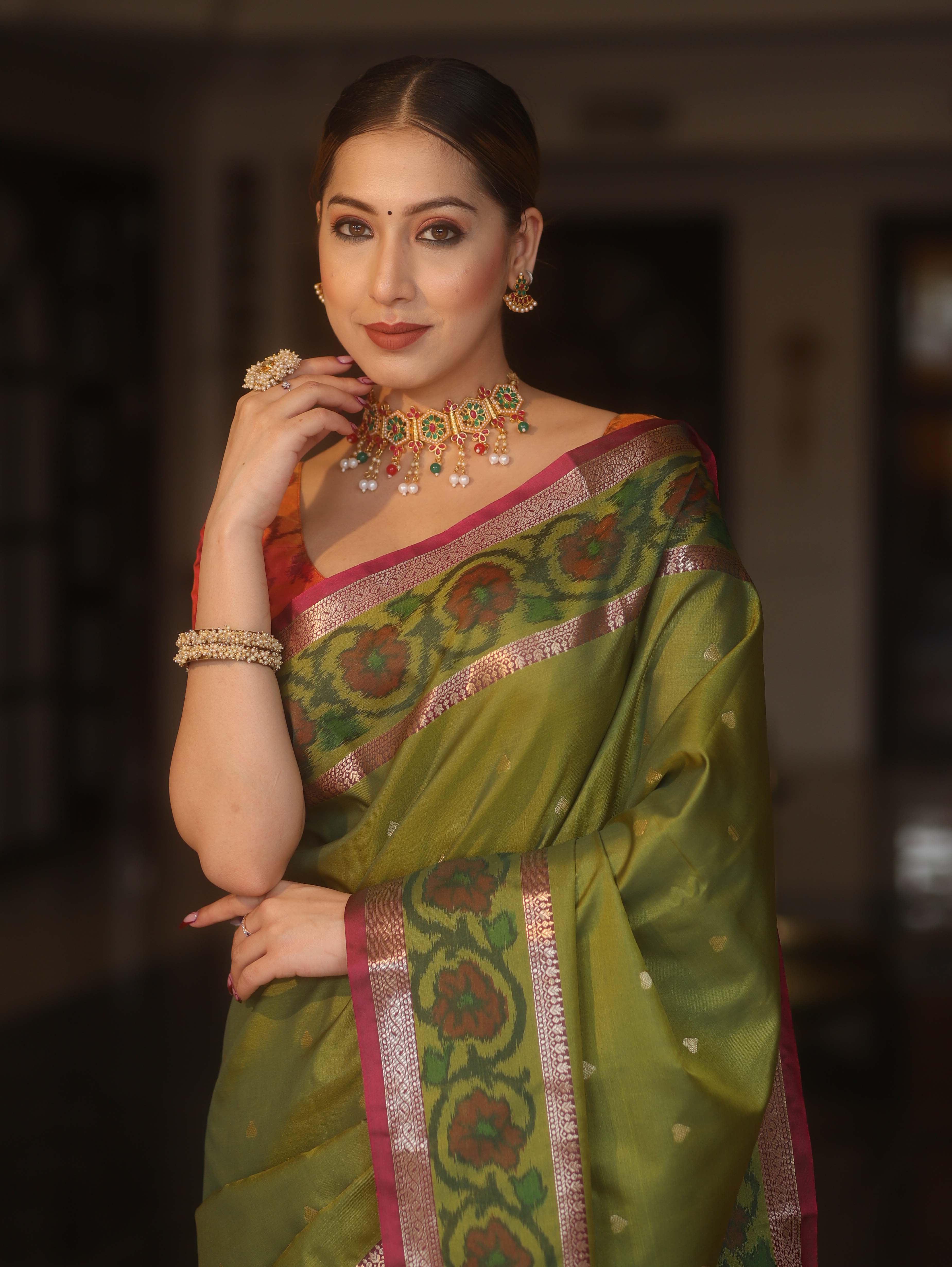 Banarasee Handwoven Semi Silk Ikkat Border Saree With Zari Buti & Border-Green