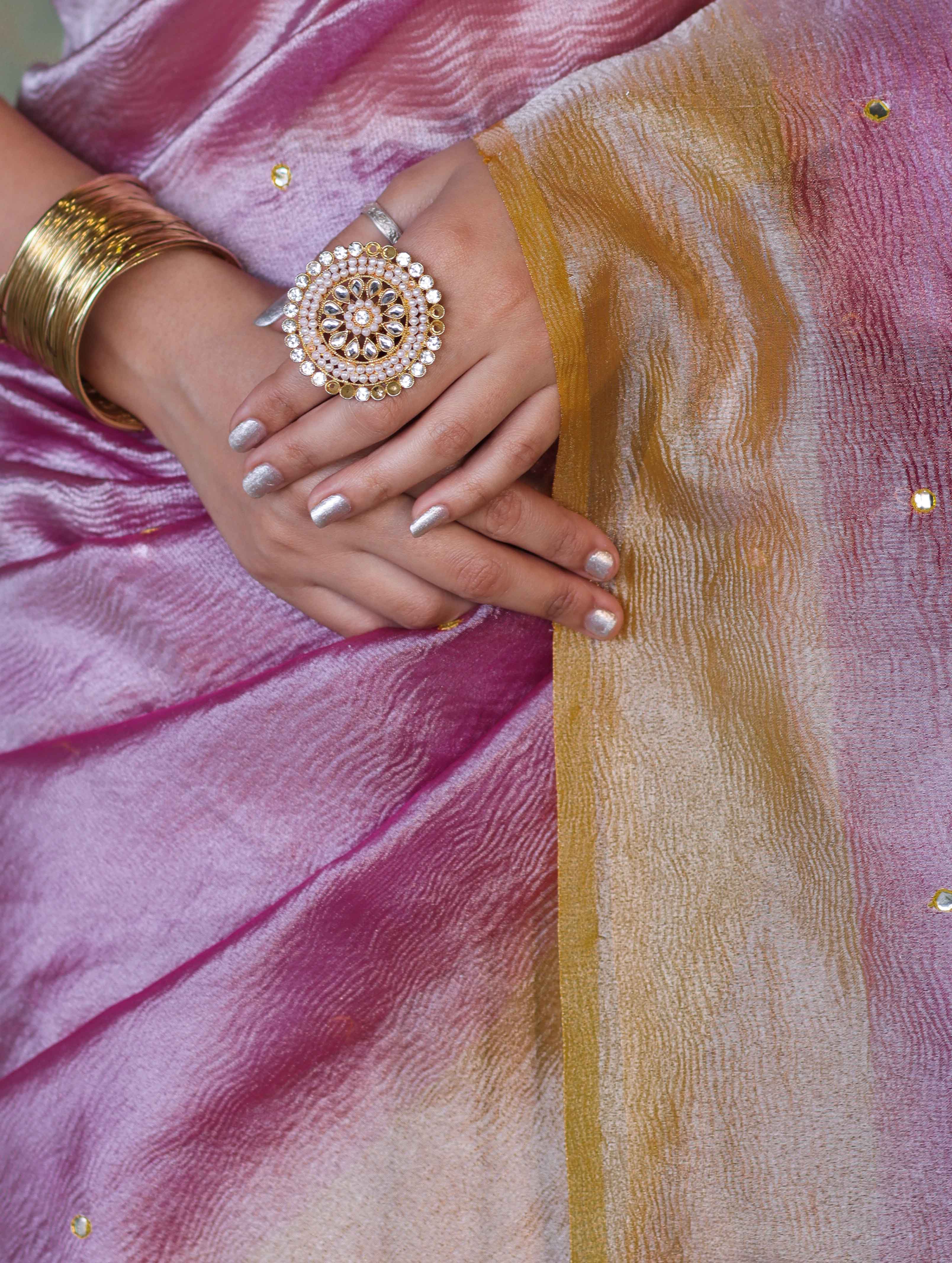 Banarasee Handwoven Crushed Tissue Saree With Mirror Work & Contrast Border-Light Pink