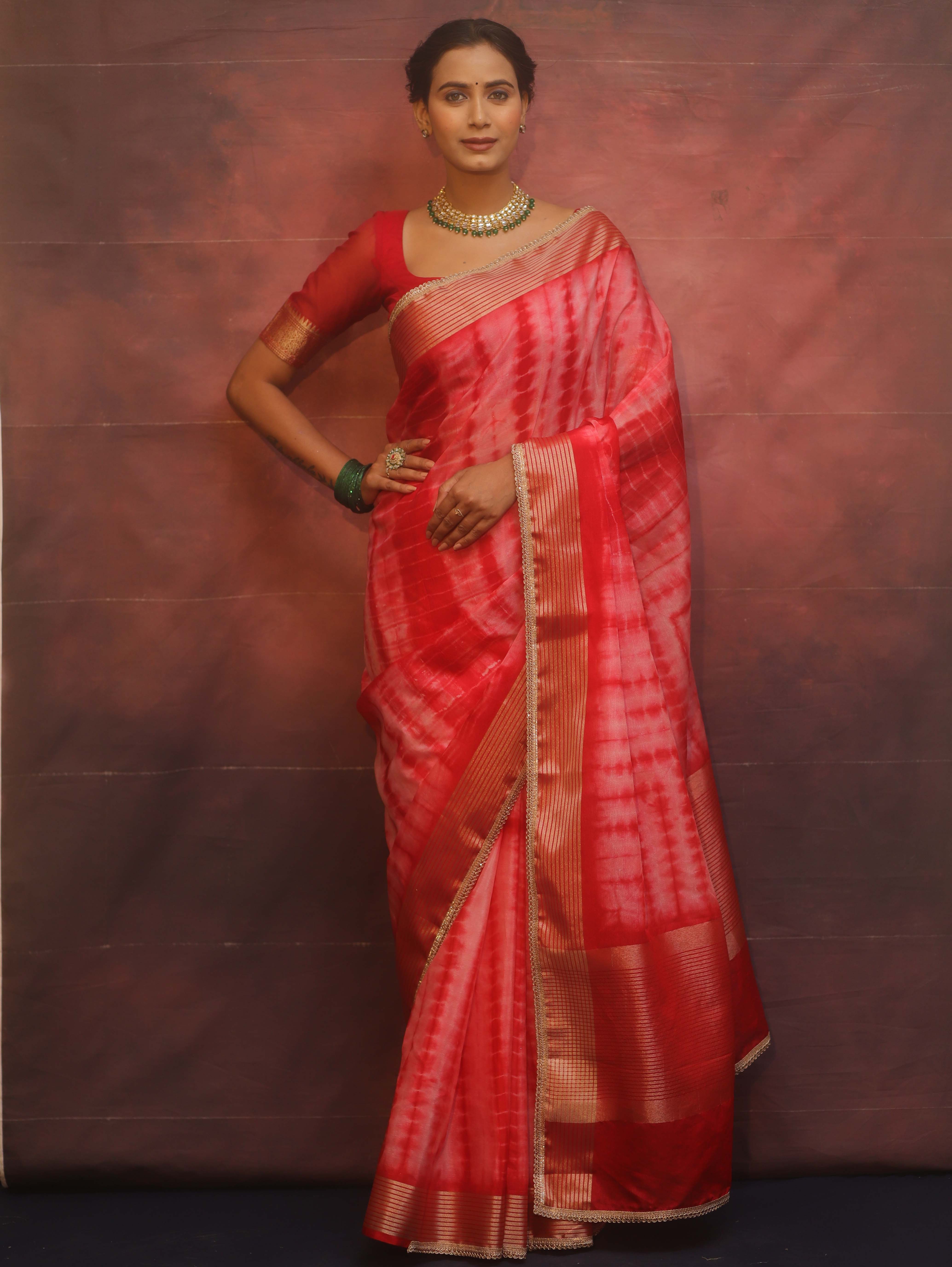 Banarasee Handwoven Semi Silk Shibori Dye Saree With Zari Border-Red & White