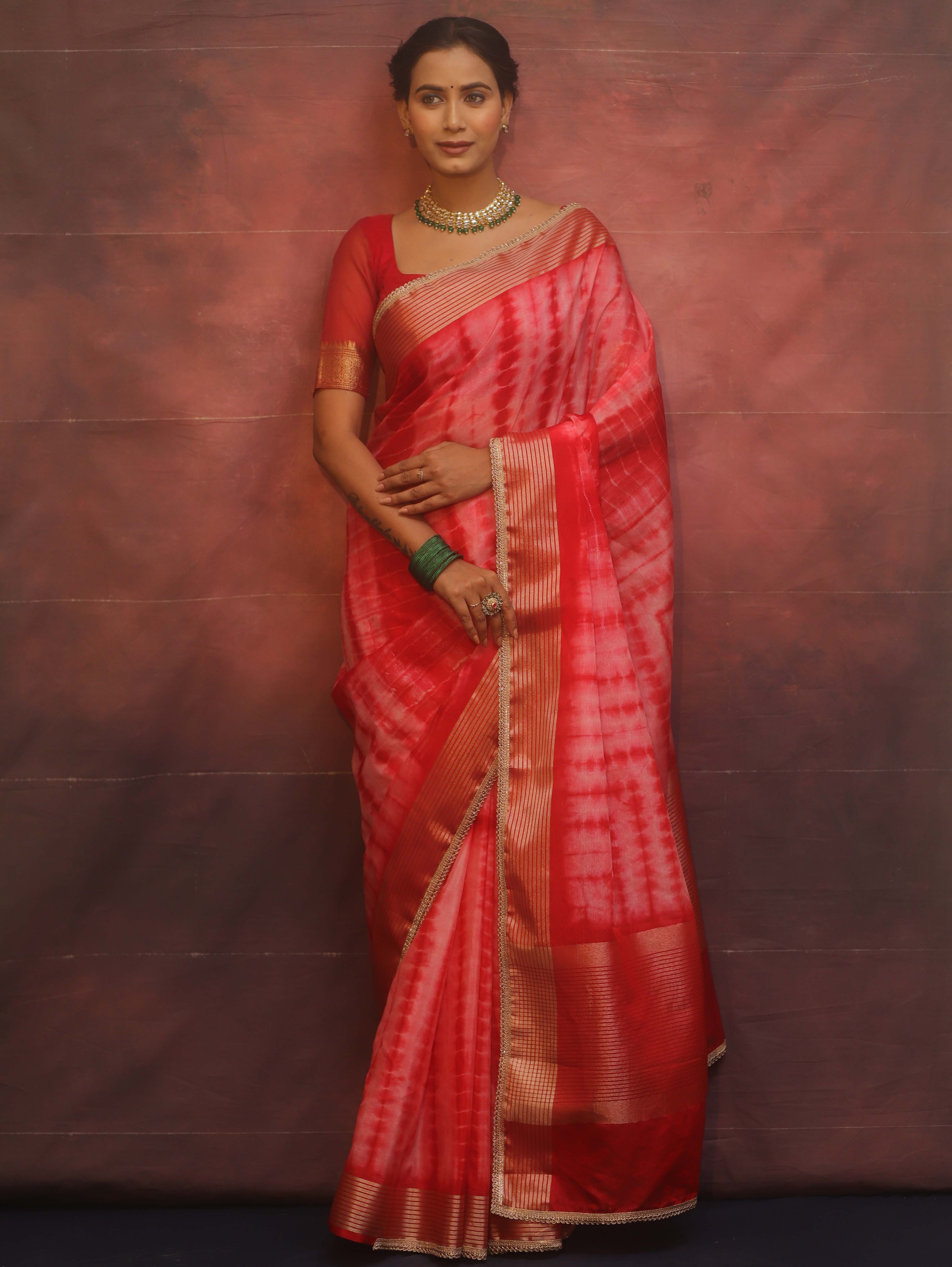 Banarasee Handwoven Semi Silk Shibori Dye Saree With Zari Border-Red & White