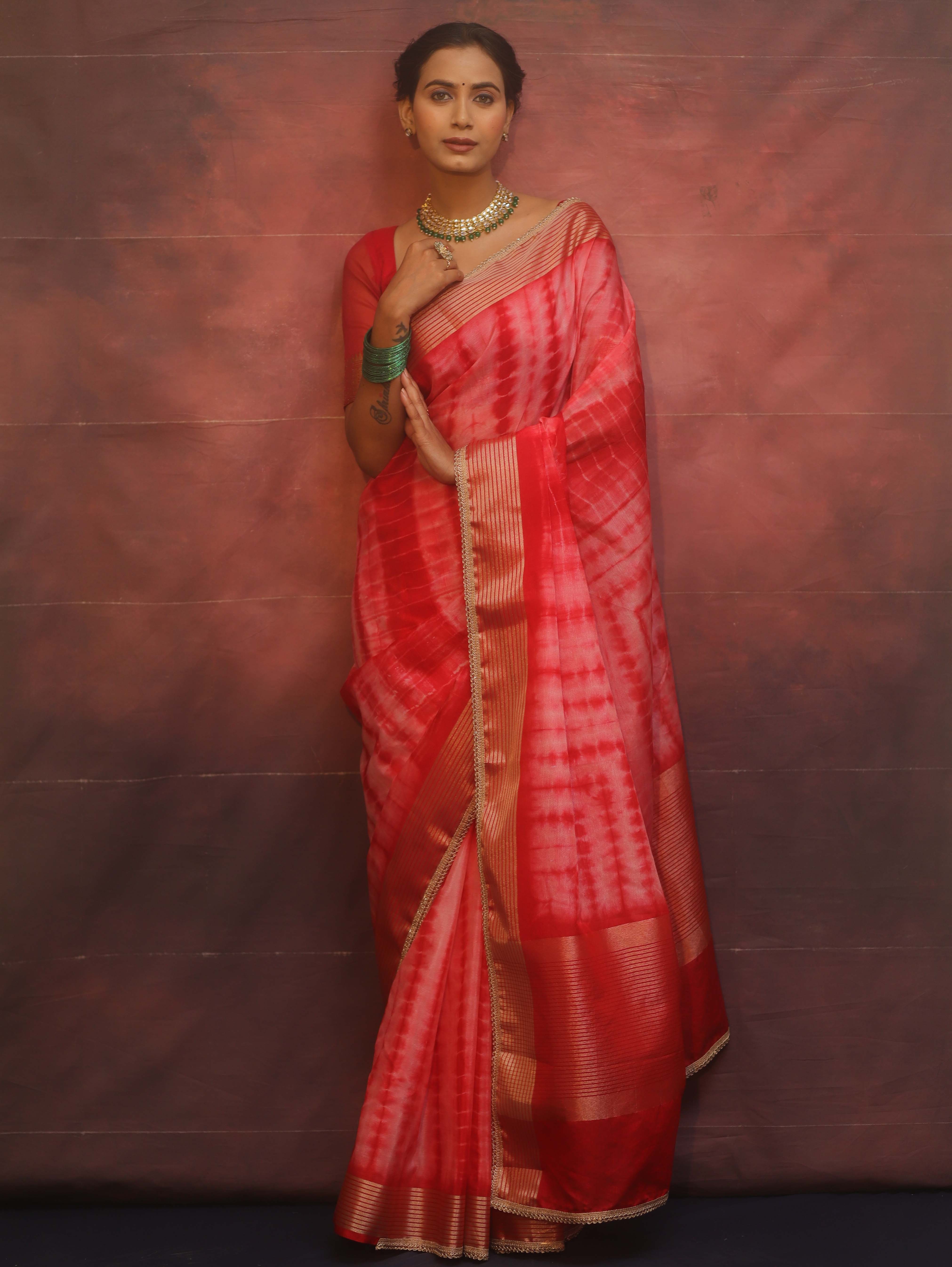 Banarasee Handwoven Semi Silk Shibori Dye Saree With Zari Border-Red & White