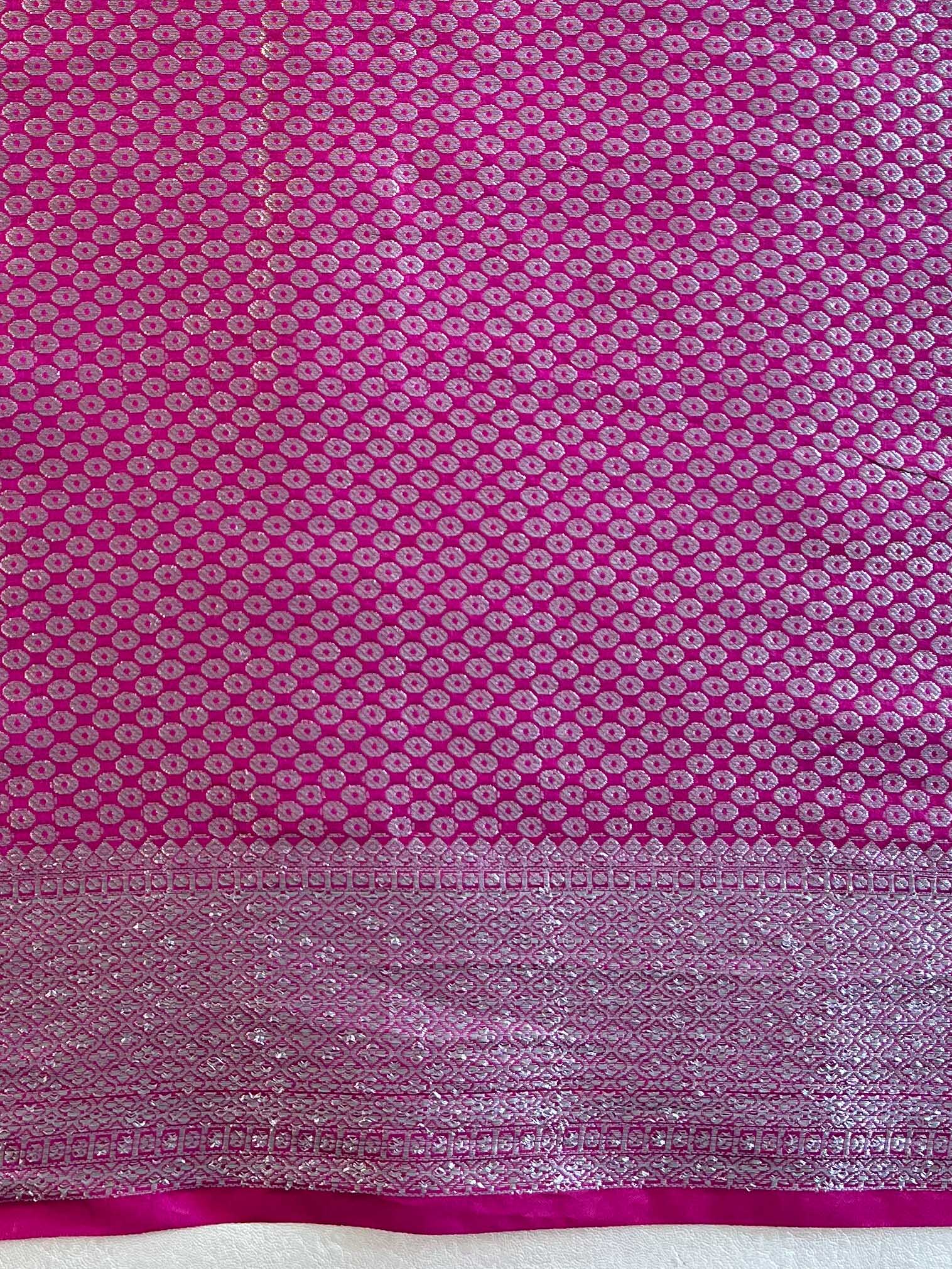 Banarasee Organza Saree With Silver Zari Design & Dual Color-Pink & Orange