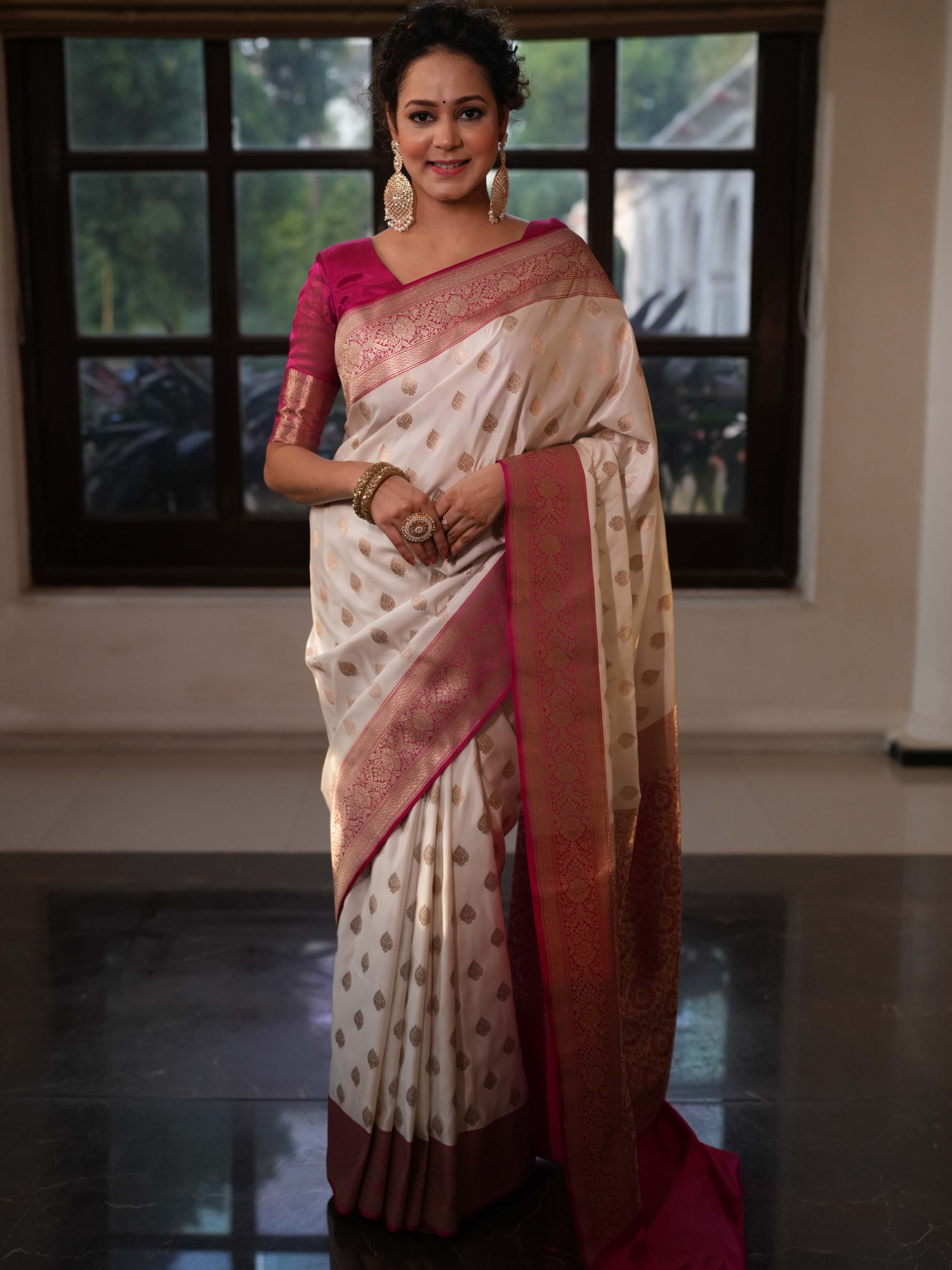 Banarasee Handwoven Semi Katan Saree With Zari Buti & Contrast Border-White & Pink