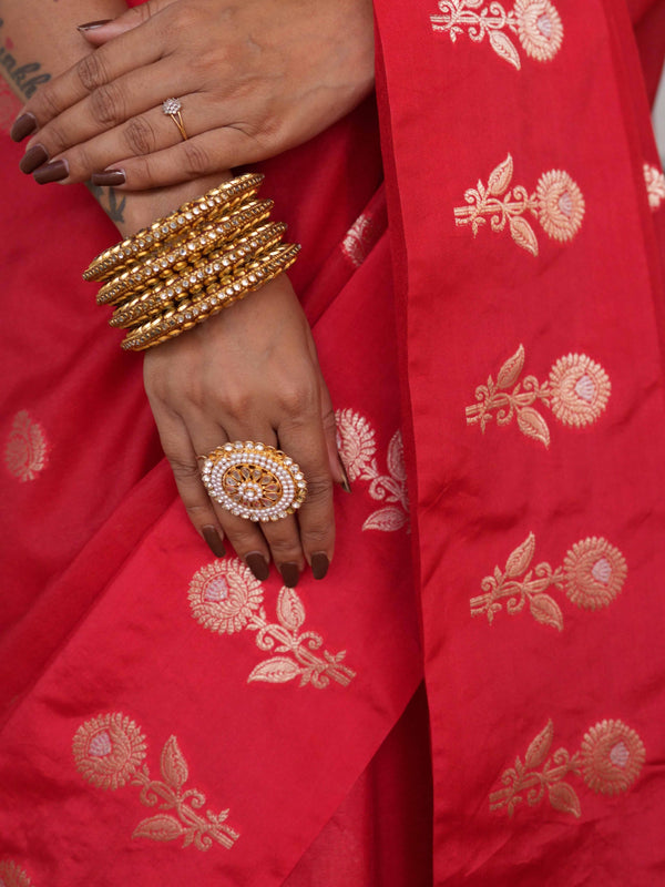 Banarasee Handwoven Semi Silk Saree With Zari Buti Design-Red