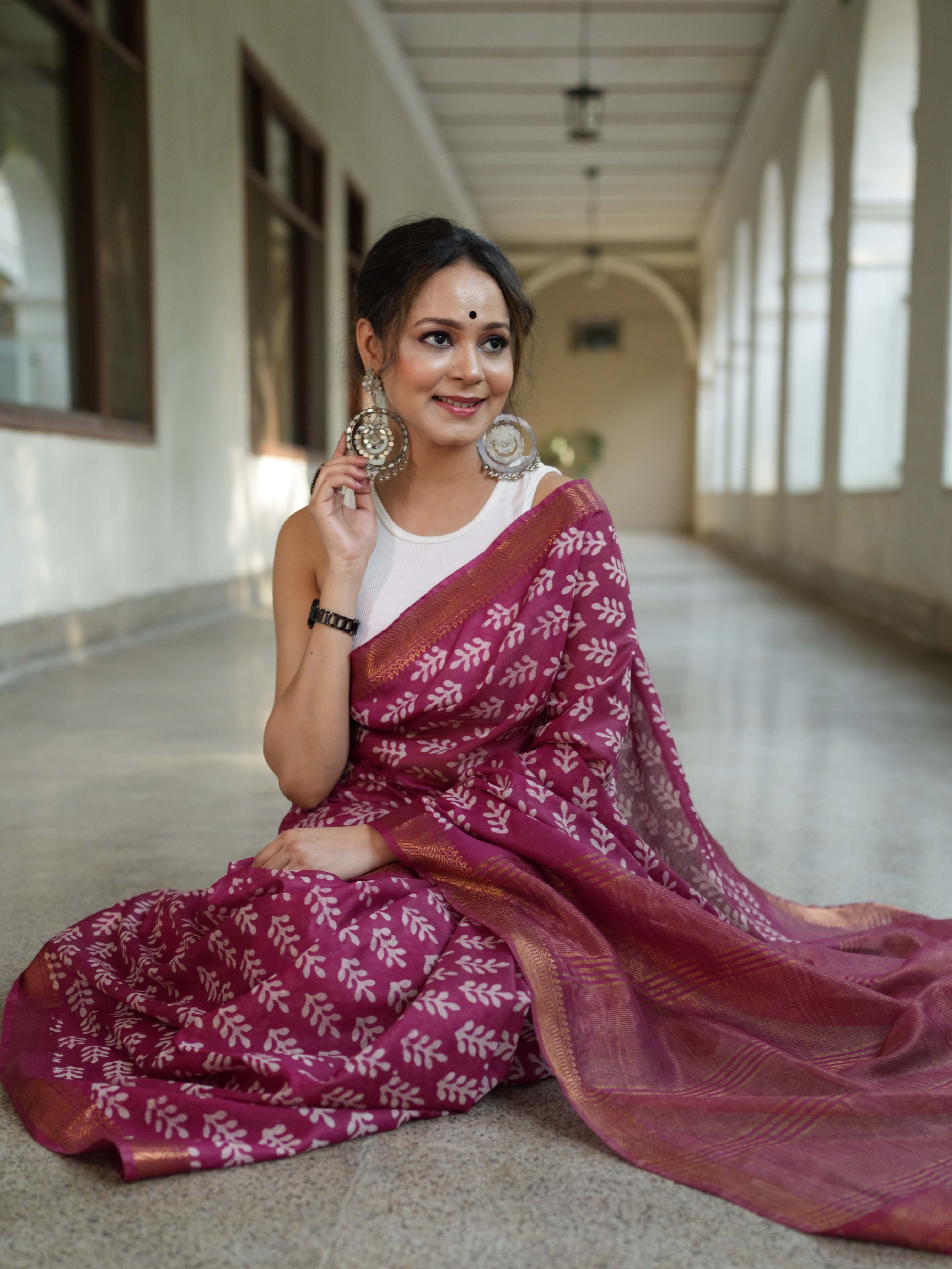 Bhagalpur Handloom Pure Linen Cotton Batik Pattern Saree-Magenta