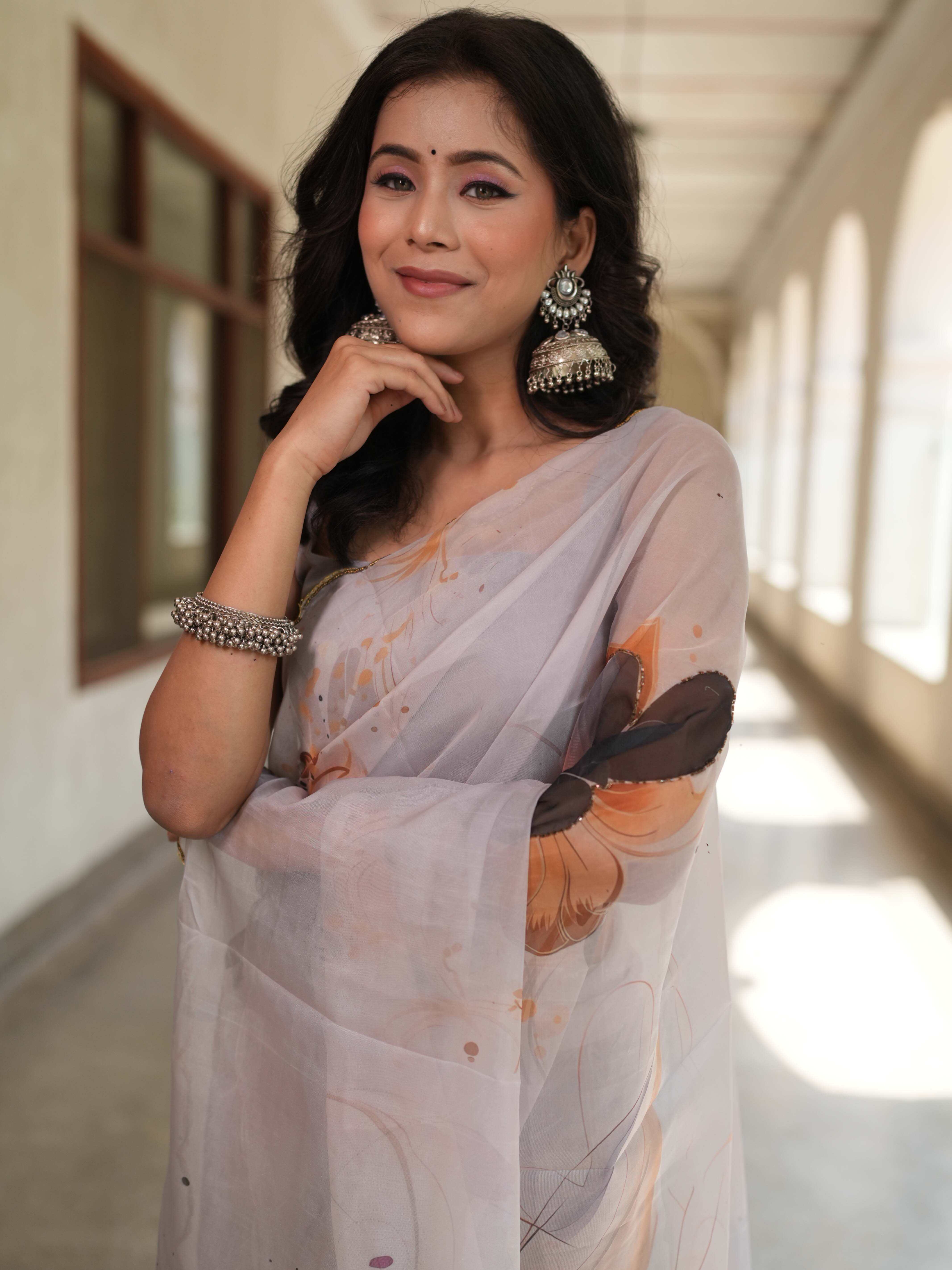 Banarasee Organza Silk Floral Printed Saree With Scallop Border-Grey