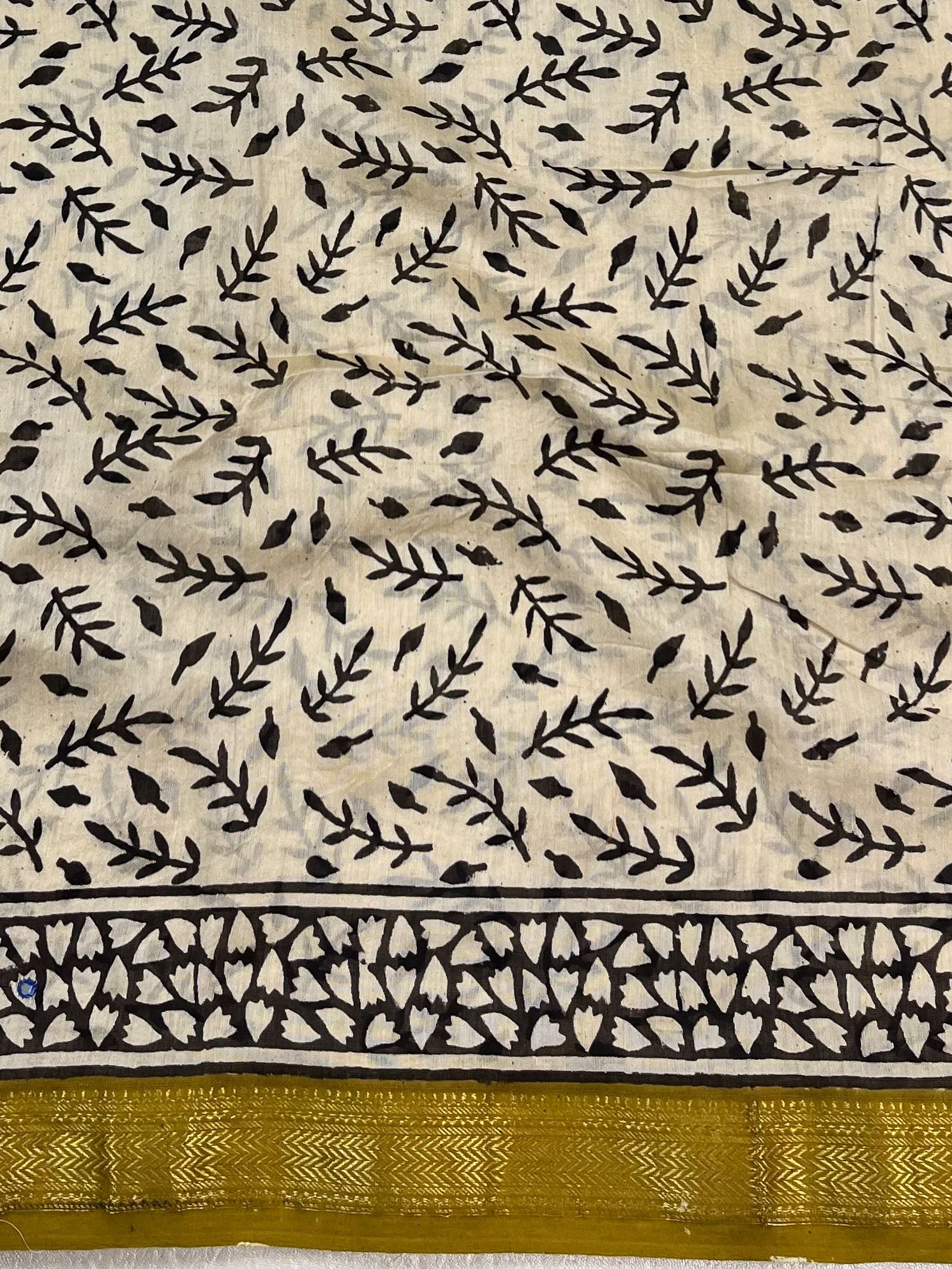 Handloom Maheshwari Silk Bagru Block Printed Mirror Work Saree-Beige
