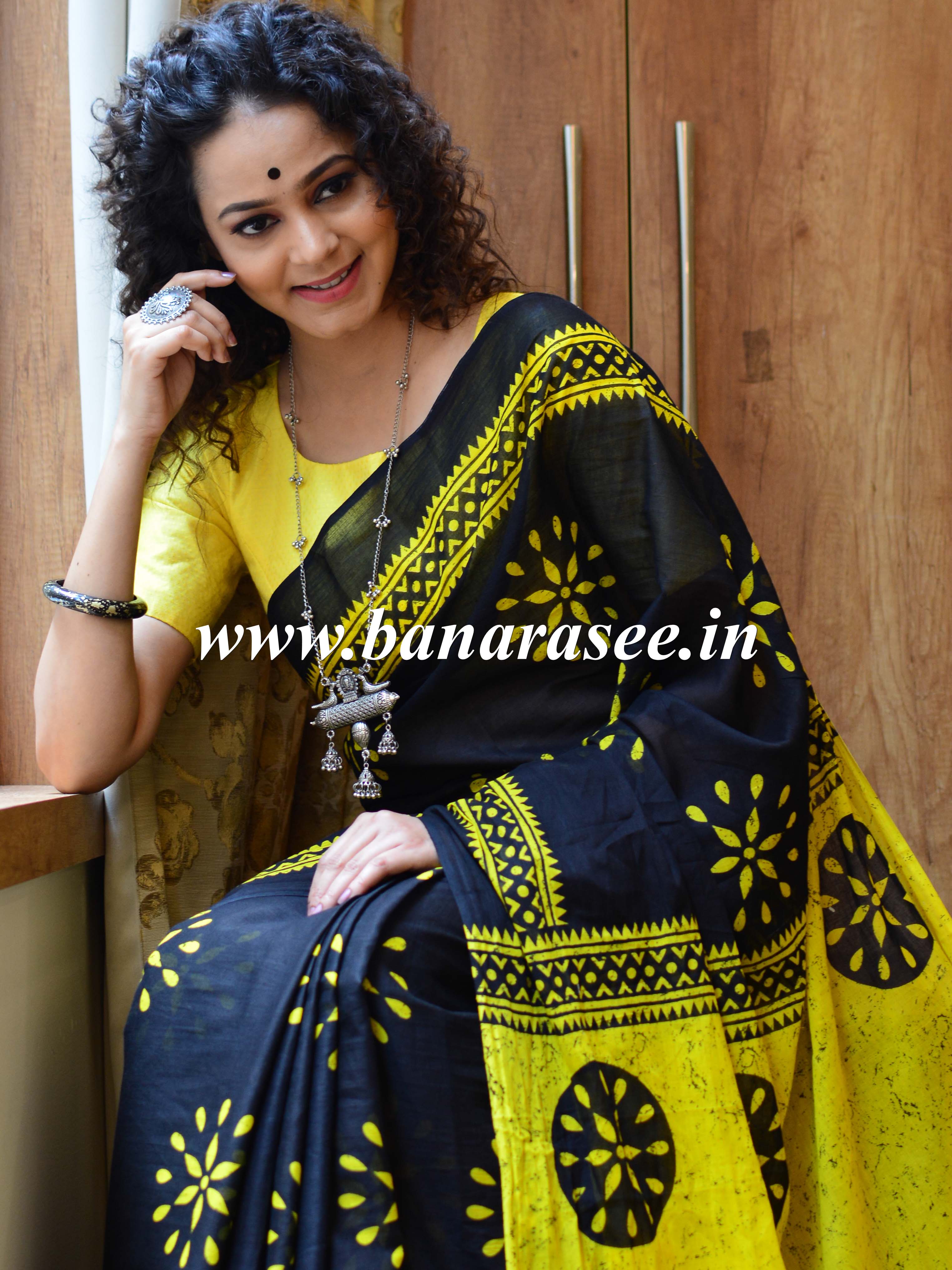 Handloom Mul Cotton Block Print Saree-Black & Yellow