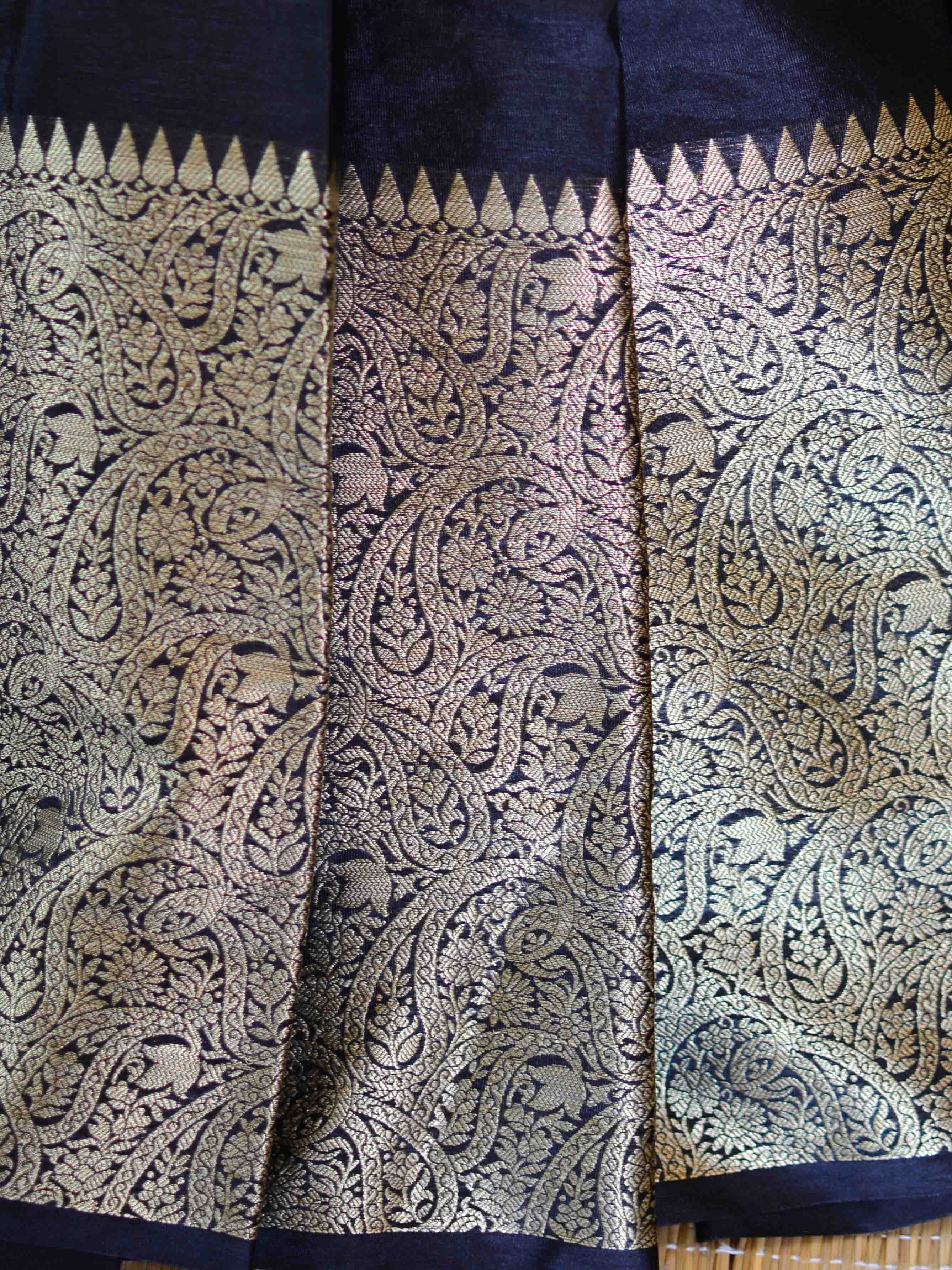 Banarasee Handwoven Semi Silk Saree Broad Zari Border-Black