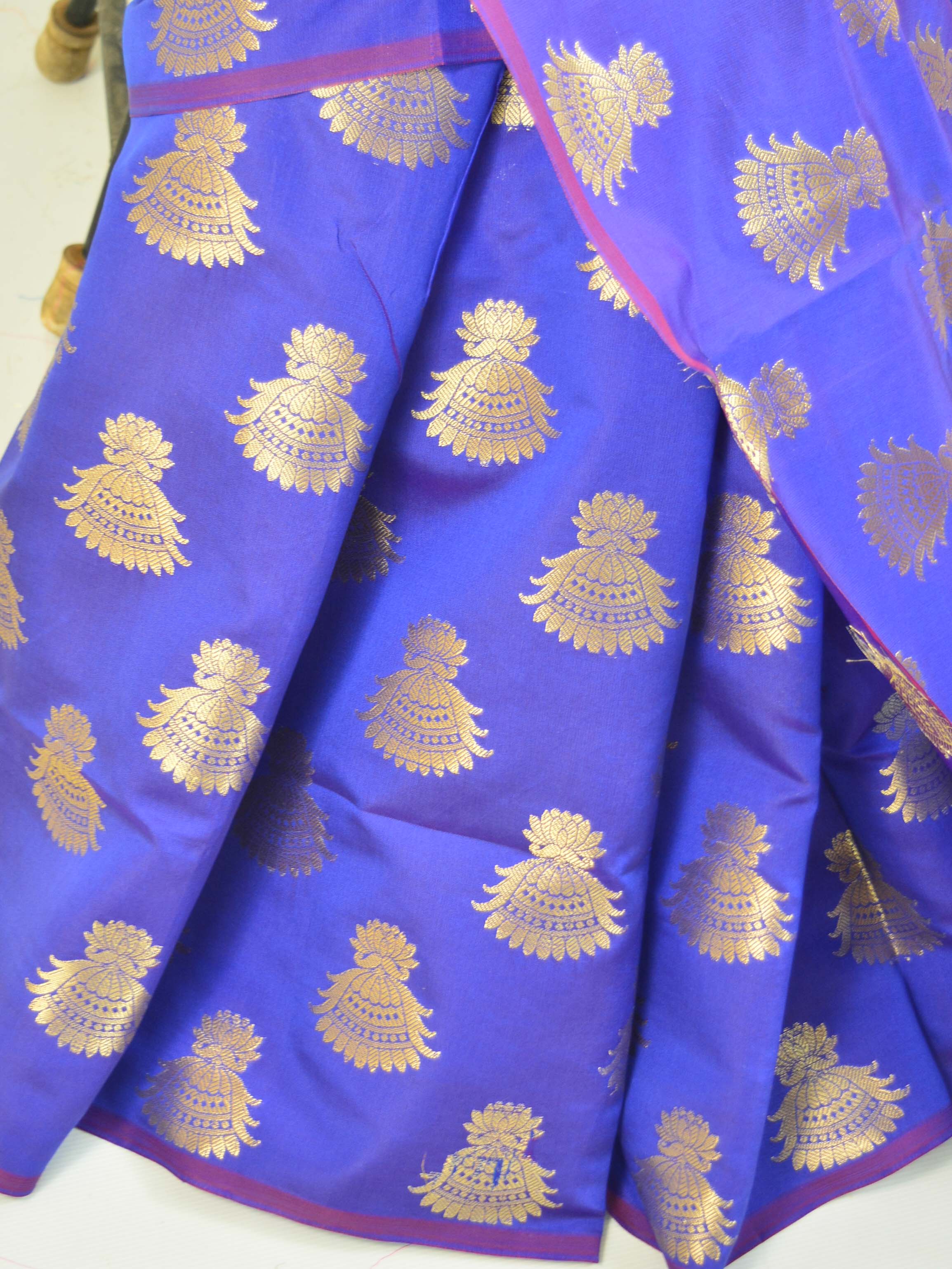 Banarasee Handwoven Semi Silk Saree With Jhumki Motif-Violet
