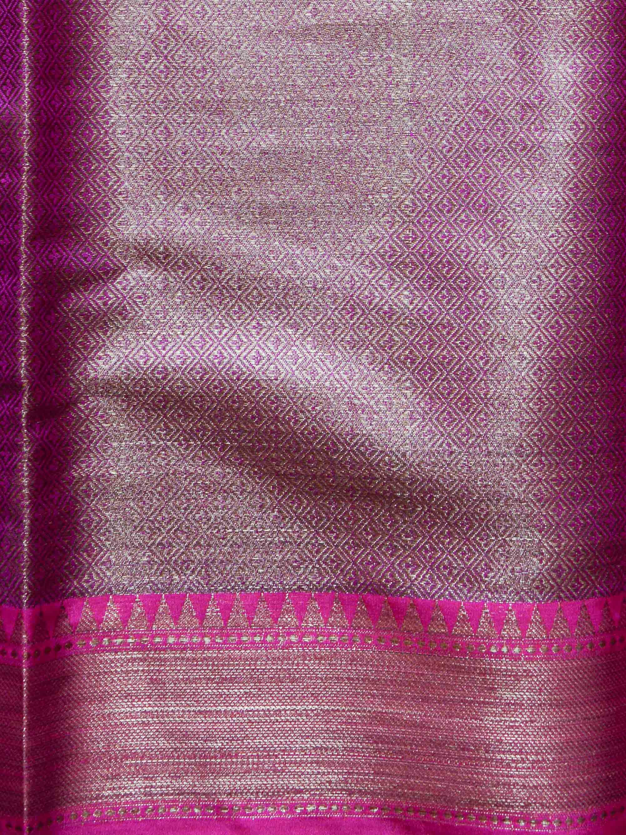 Banarasee Handwoven Semi Silk Saree With Zari Jaal Design-Black