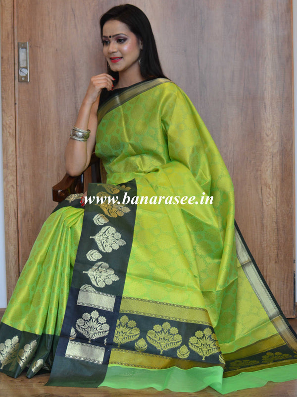 Banarasee Kora Muslin Saree With Tanchoi Design & Skirt Border-Green