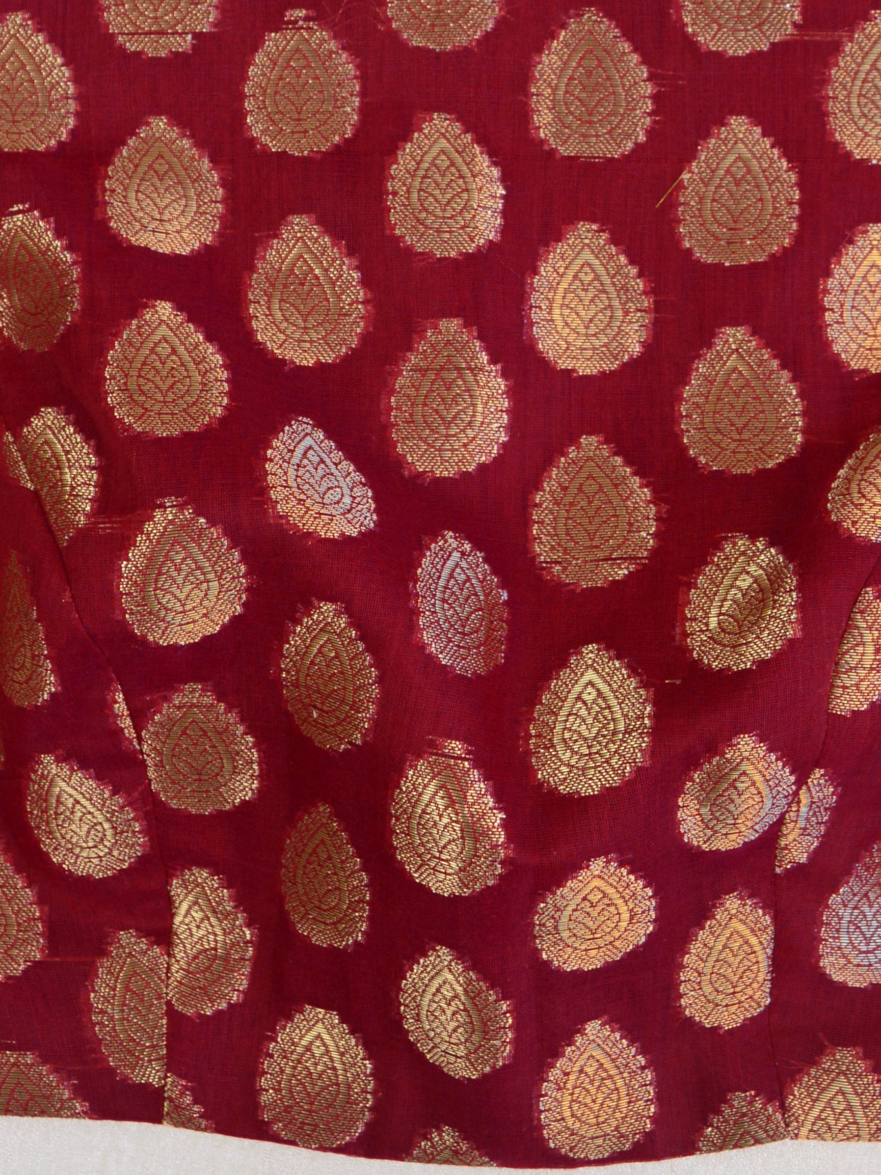 Banarasee Handwoven Organza Silk Embroidered Saree With Contrast Silk Cotton Blouse-Peach & Maroon