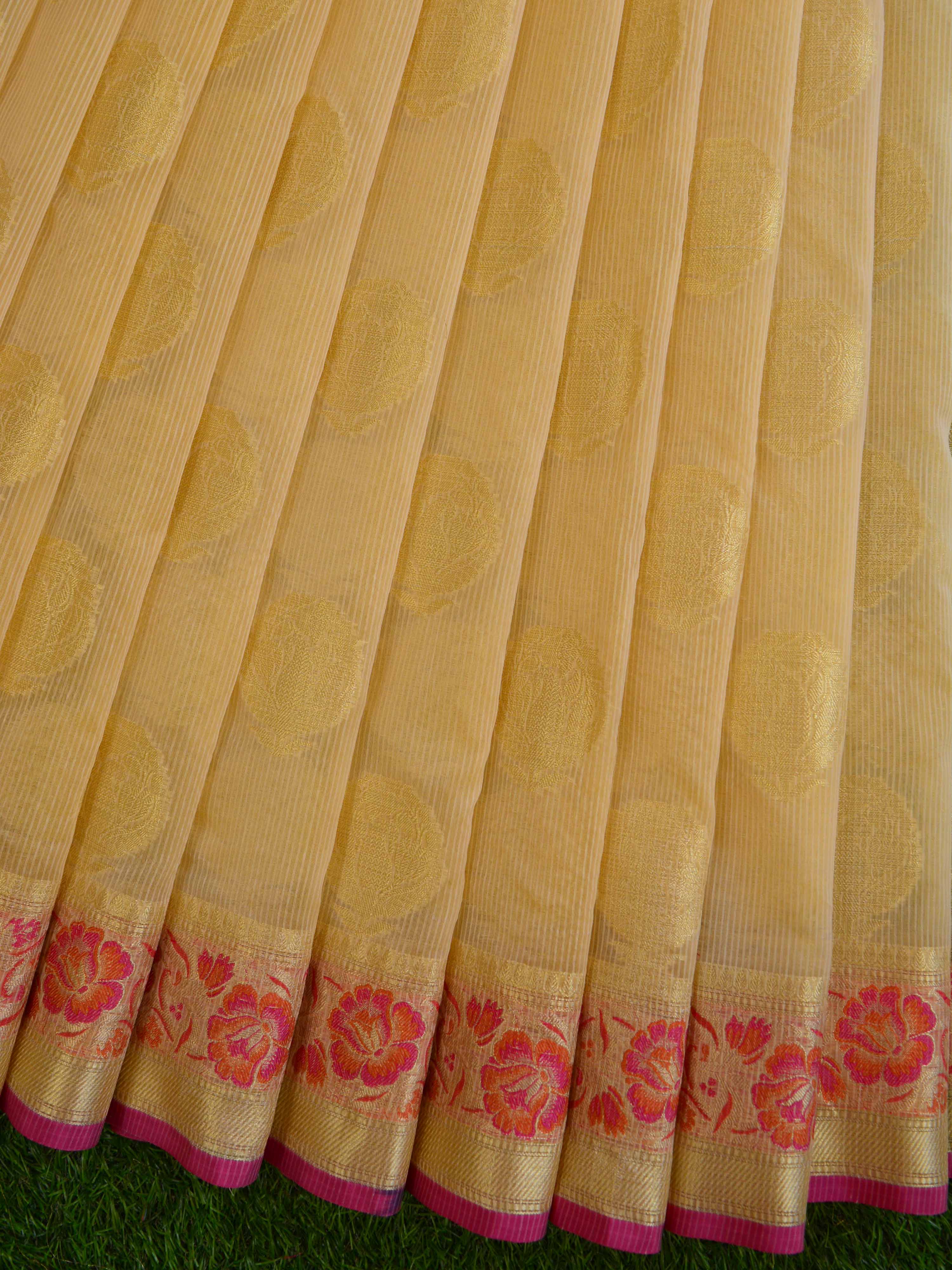 Banarasee Cotton Silk Mix Kota Checks Saree With Meena Floral Border-Ivory White