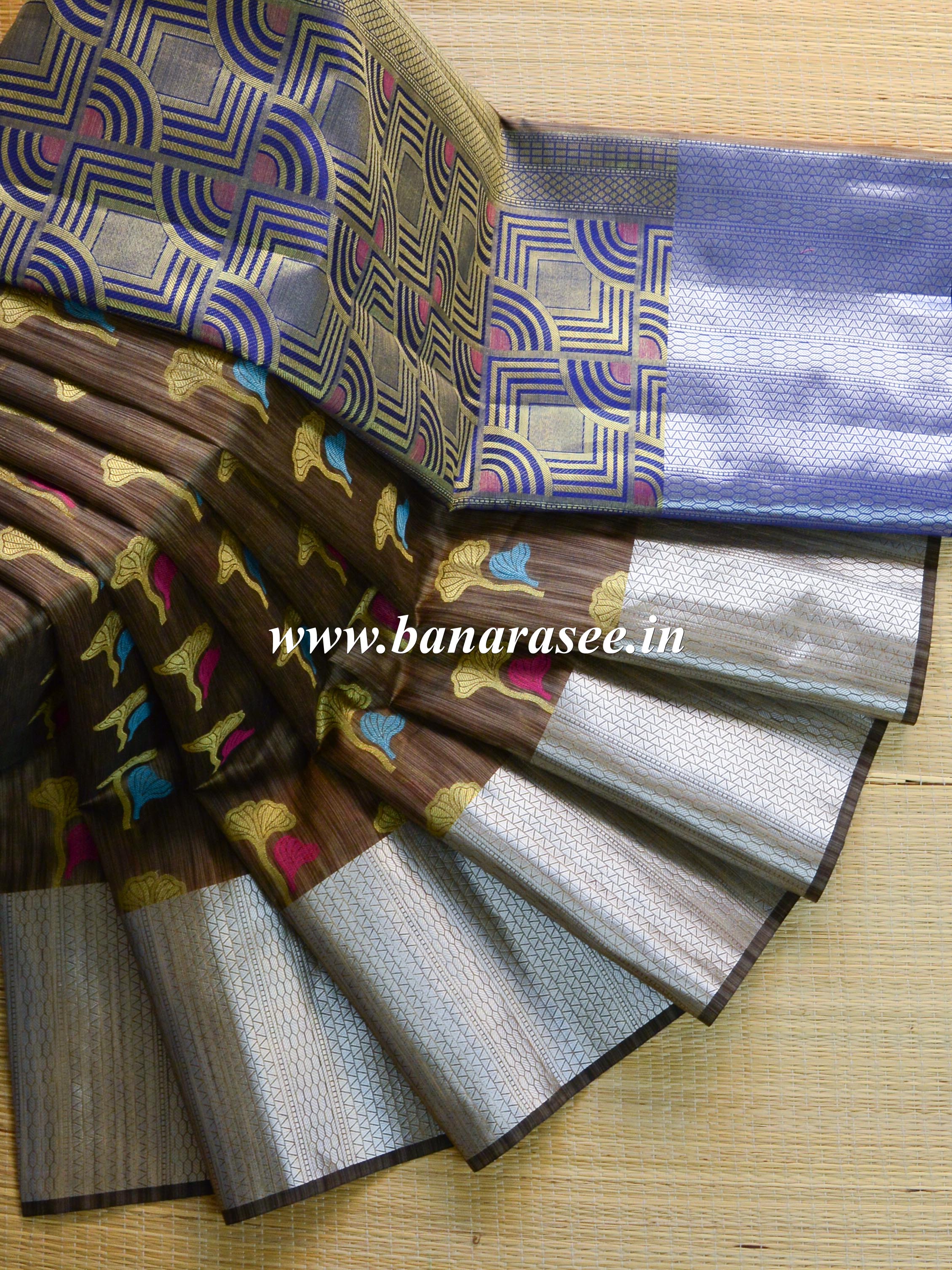 Banarasee Cotton Silk Mix Banswada Sari With Floral Buta & Skirt Border-Brown