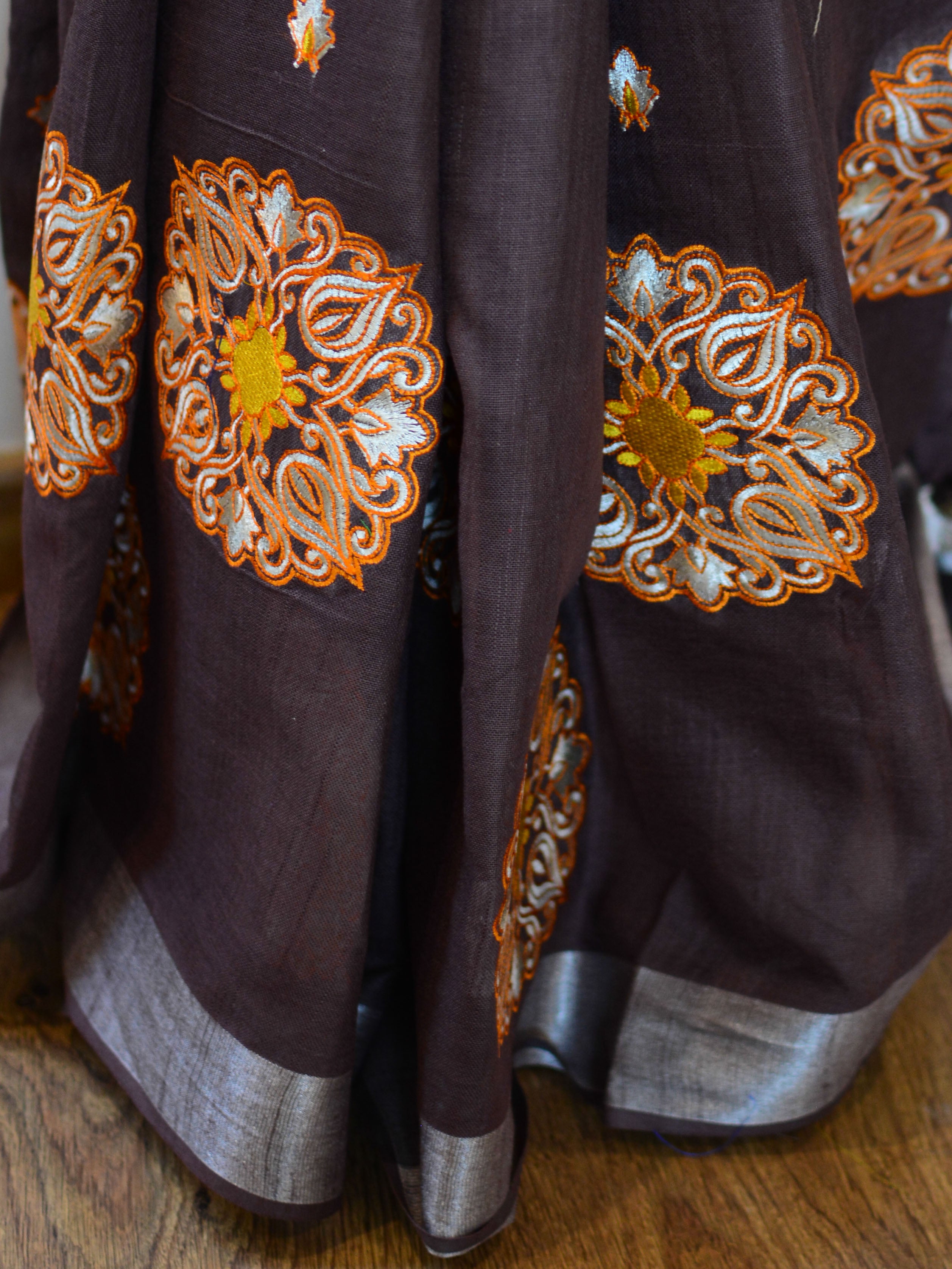 Bhagalpur Handloom Pure Linen Cotton Resham Embroidered Saree-Brown