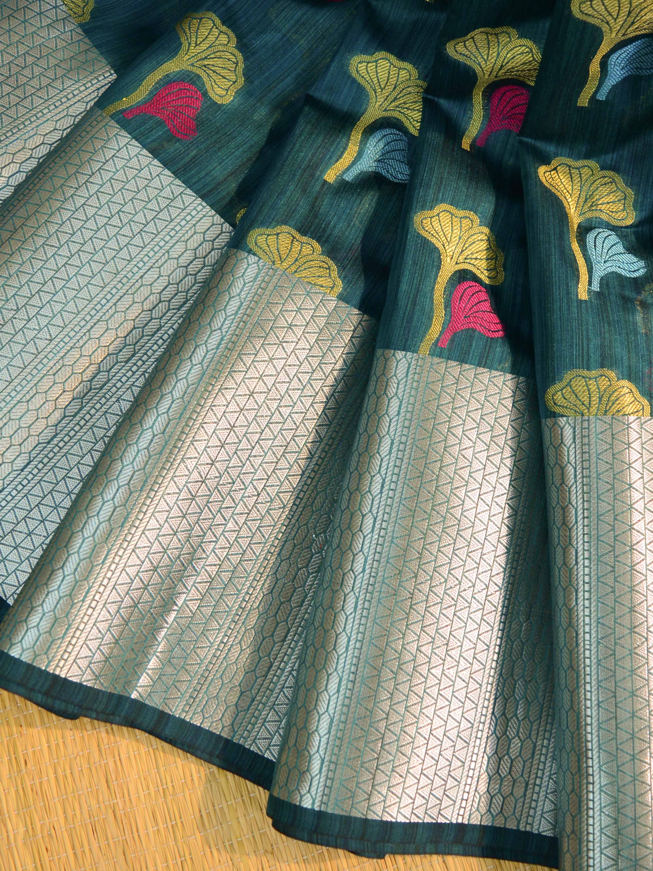Banarasee Cotton Silk Mix Banswada Sari With Floral Buta & Skirt Border-Green