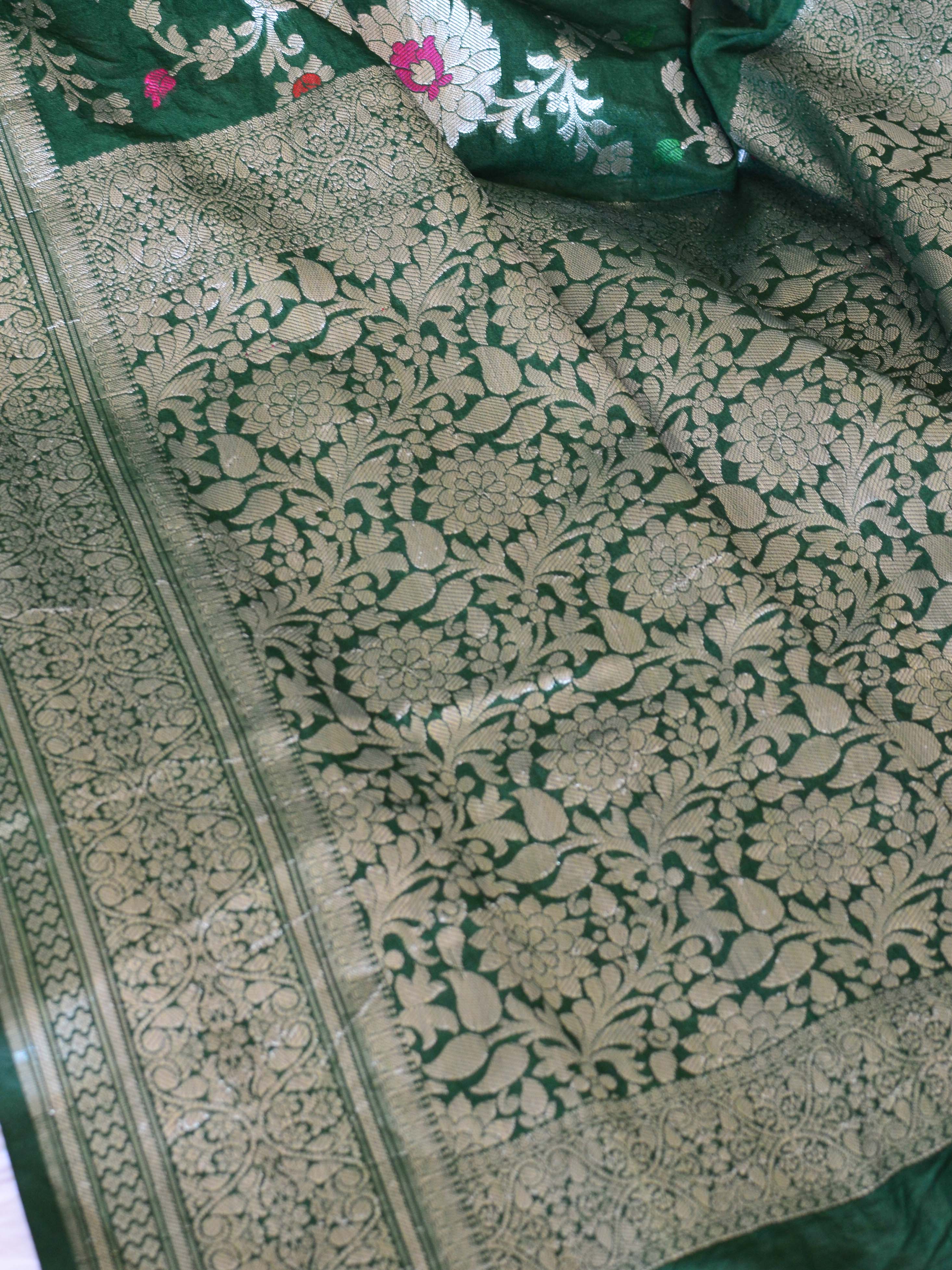 Banarasee Handwoven Semi Silk Saree With Jaal & Zari Border Design-Green