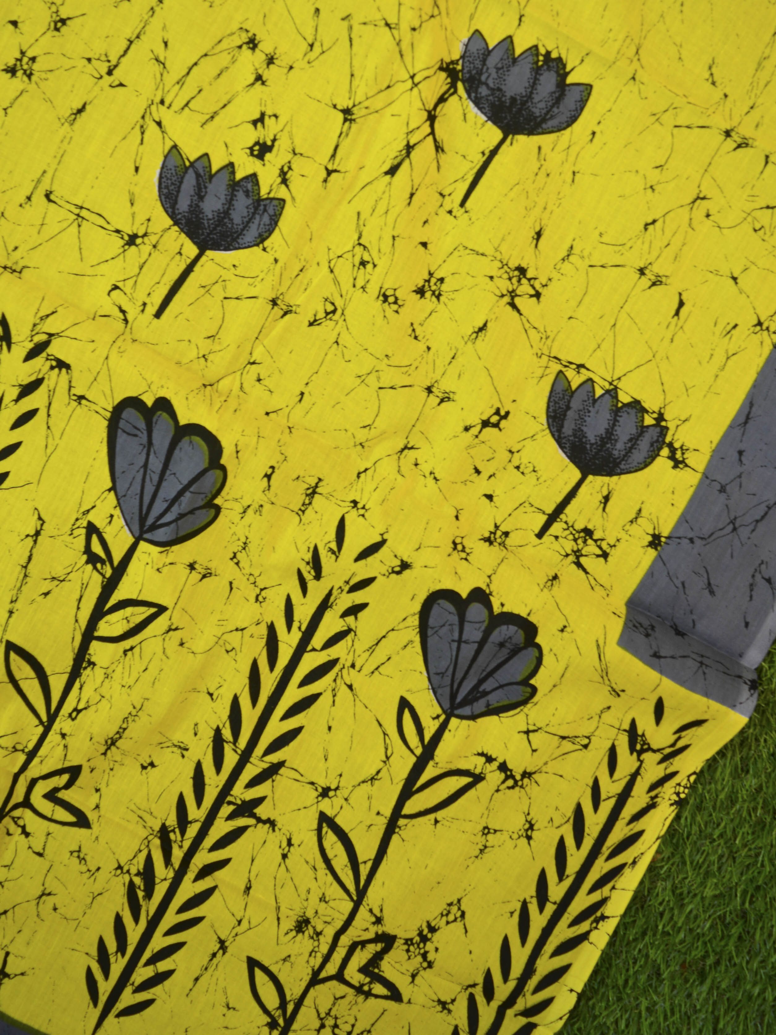 Handloom Mul Cotton Hand Print Saree-Yellow