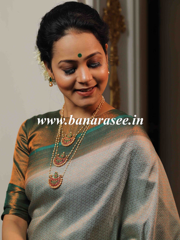 Banarasee Kubera Pattu Soft Silk Saree With Copper Zari Work-Green