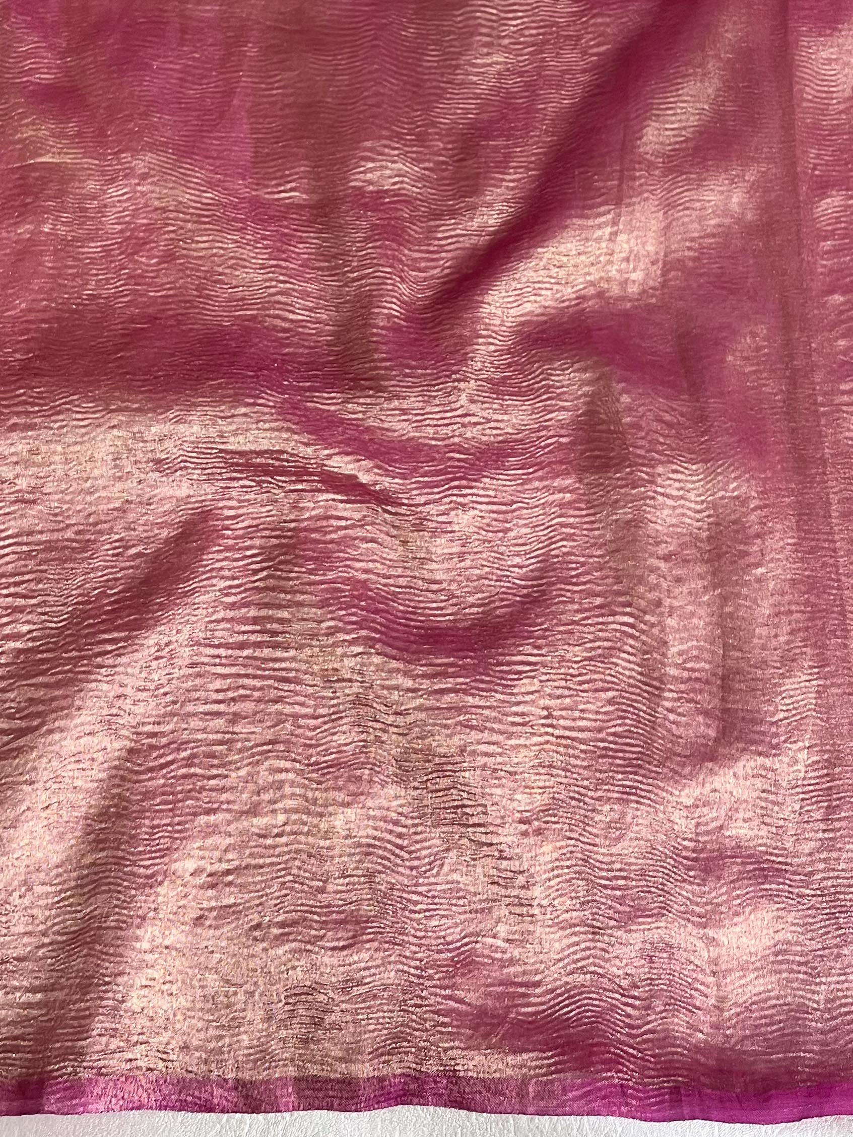 Banarasee Handwoven Crushed Tissue Saree With Embroidery Border-Pink