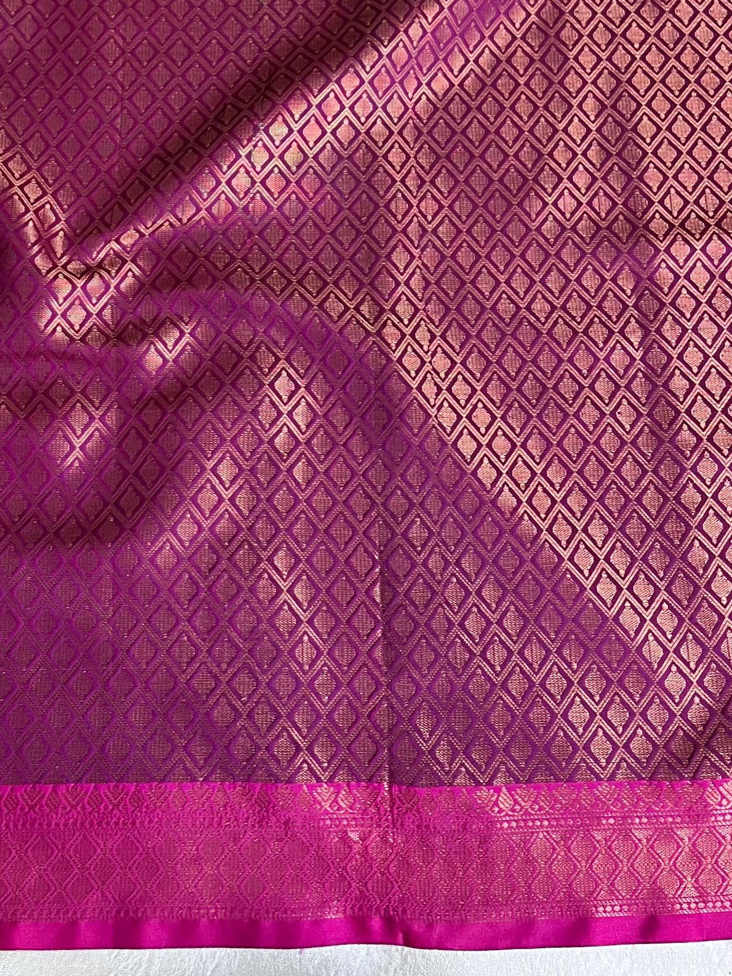 Banarasee Handwoven Contrast Border Tissue Saree-Dark Teal Green