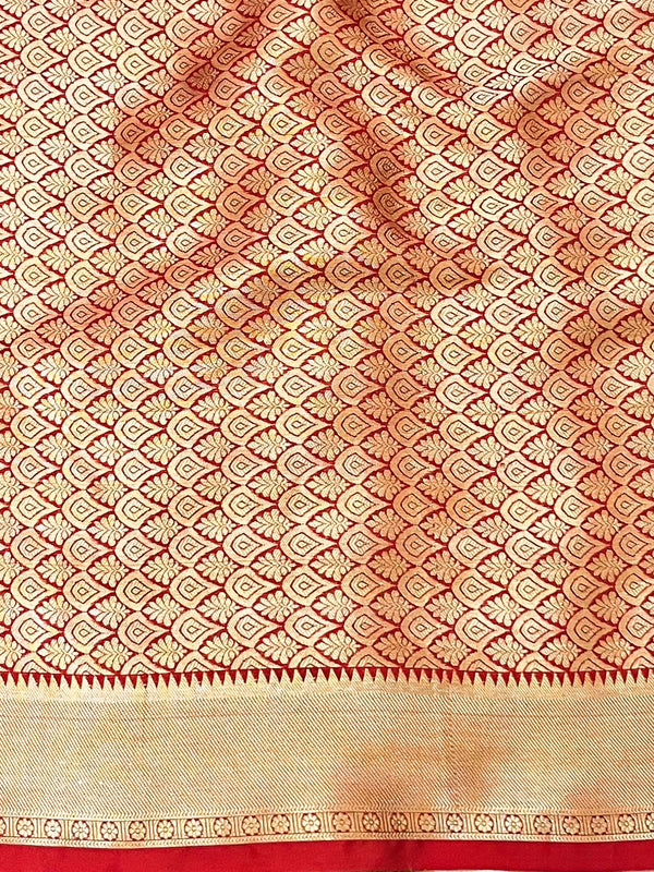 Banarasee Handwoven Semi Silk Plain Saree With Zari Border-Maroon & Red