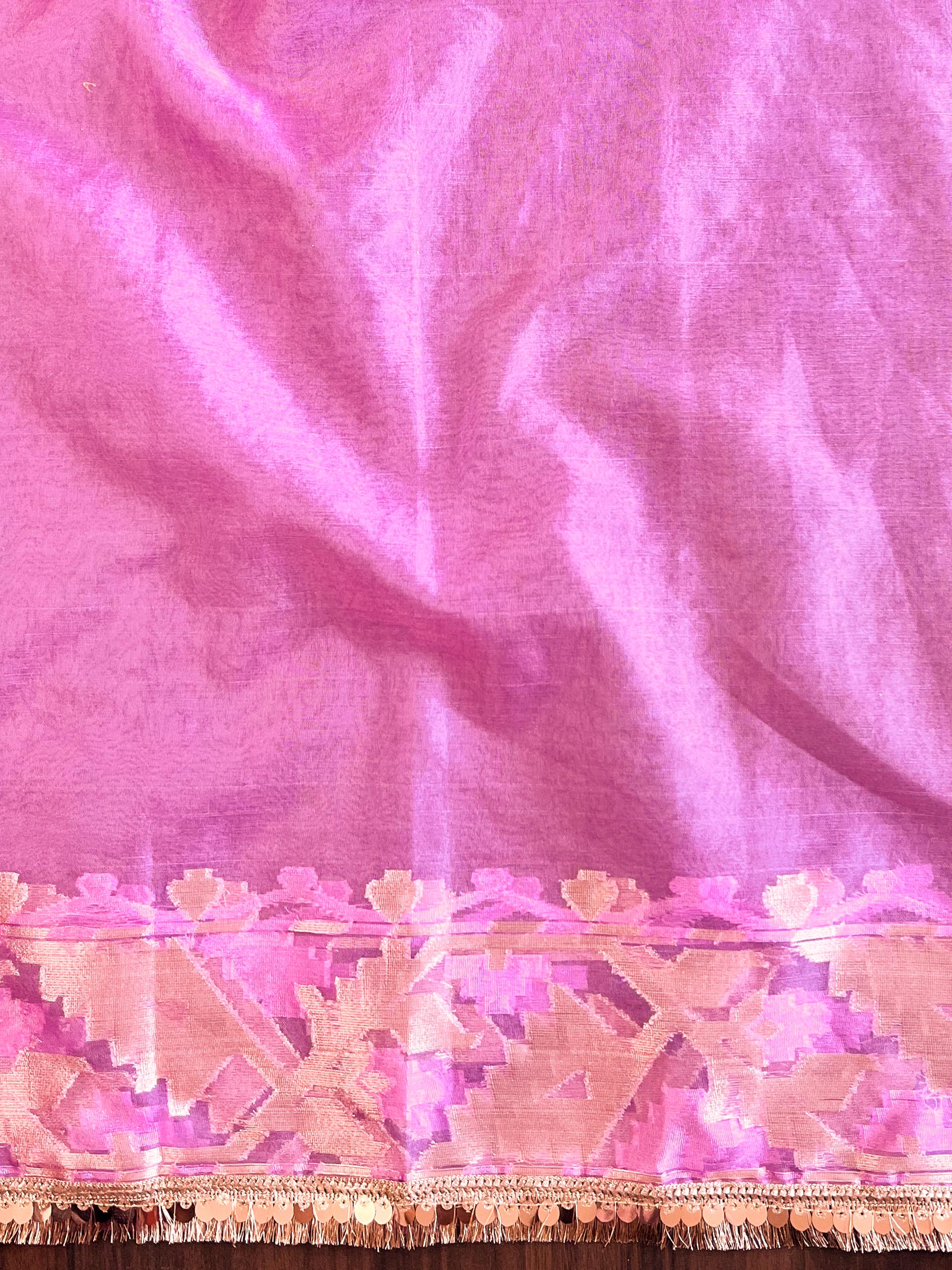 Banarasee Organza Saree With Gold Zari Jaal Design & Dual Color-Peach & Pink