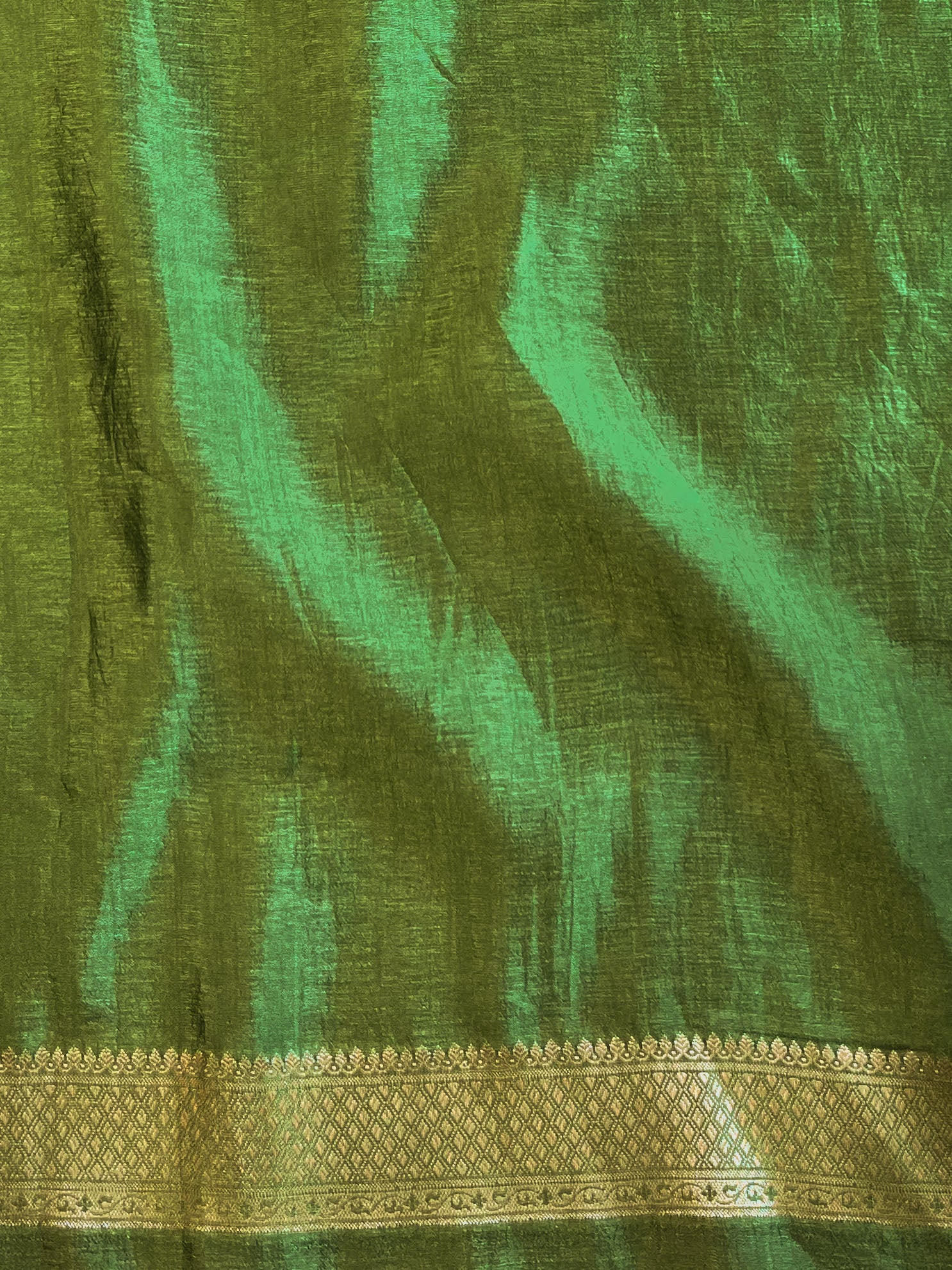 Banarasee Handwoven Pure Silk Saree With Zari Buta & Contrast Border-Rust & Green