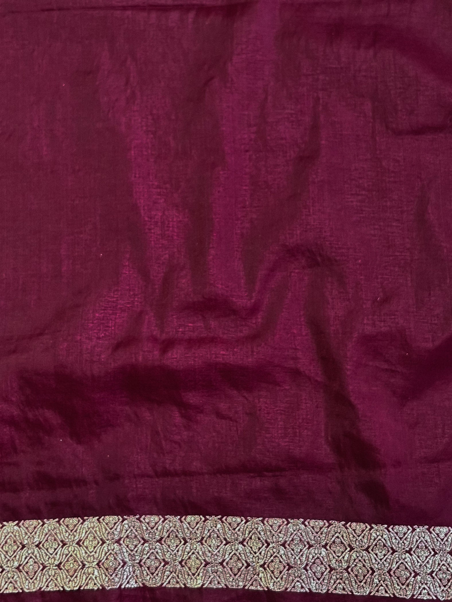 Banarasee Semi Chiffon Saree With Zari Buti & Border-Maroon