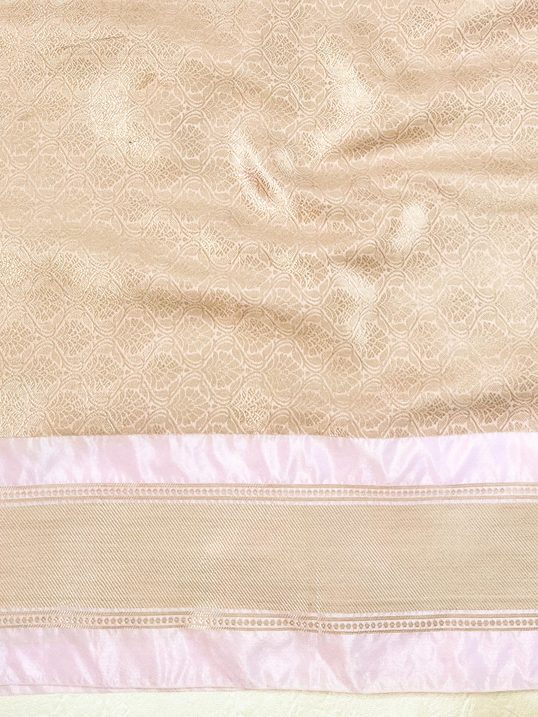 Banarasee Handwoven Semi Silk Saree With Zari Buti Design-Lavender
