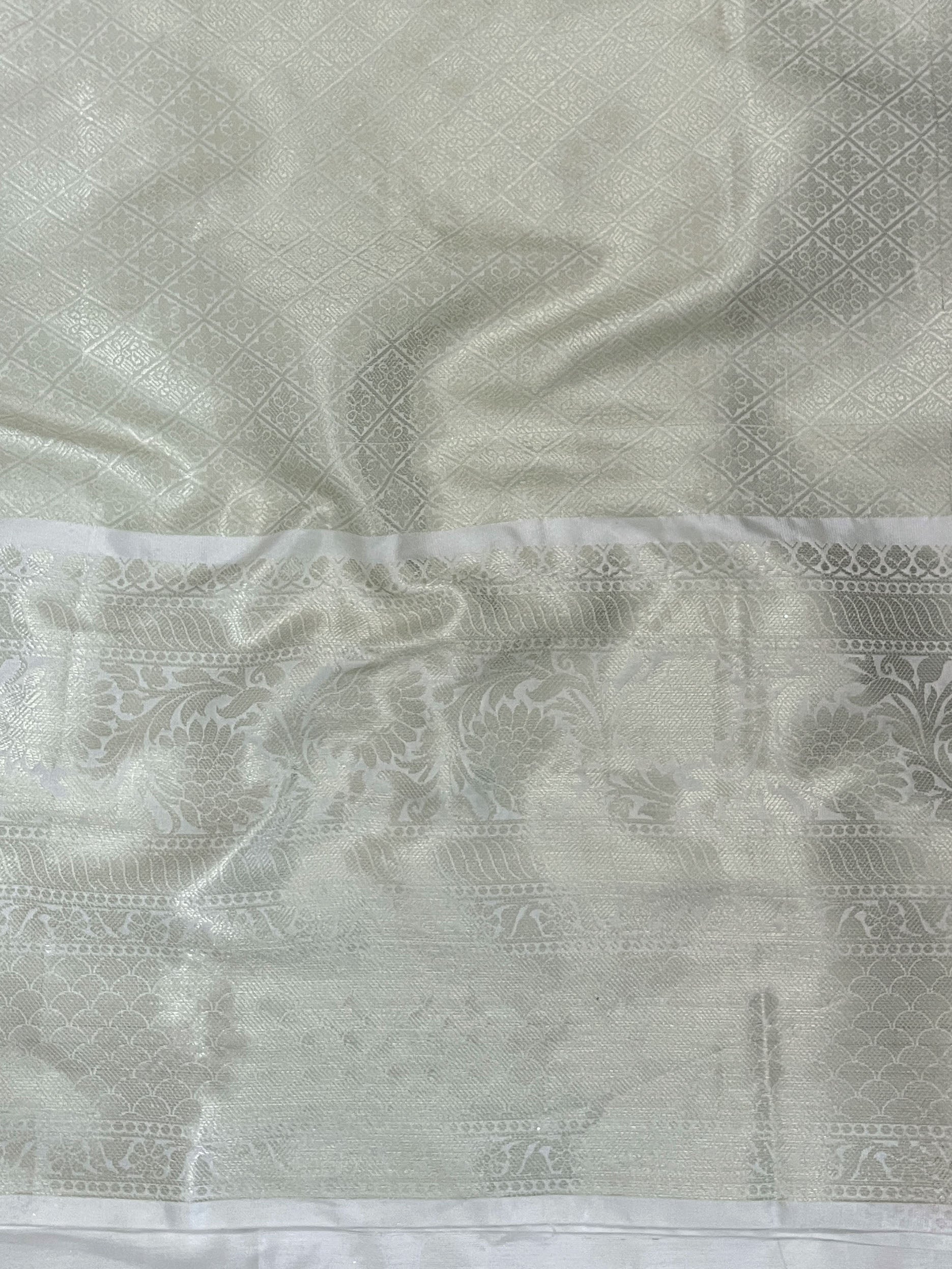 Banarasee Handwoven Tissue Saree With Zari Weaving Design & Lace-Silver