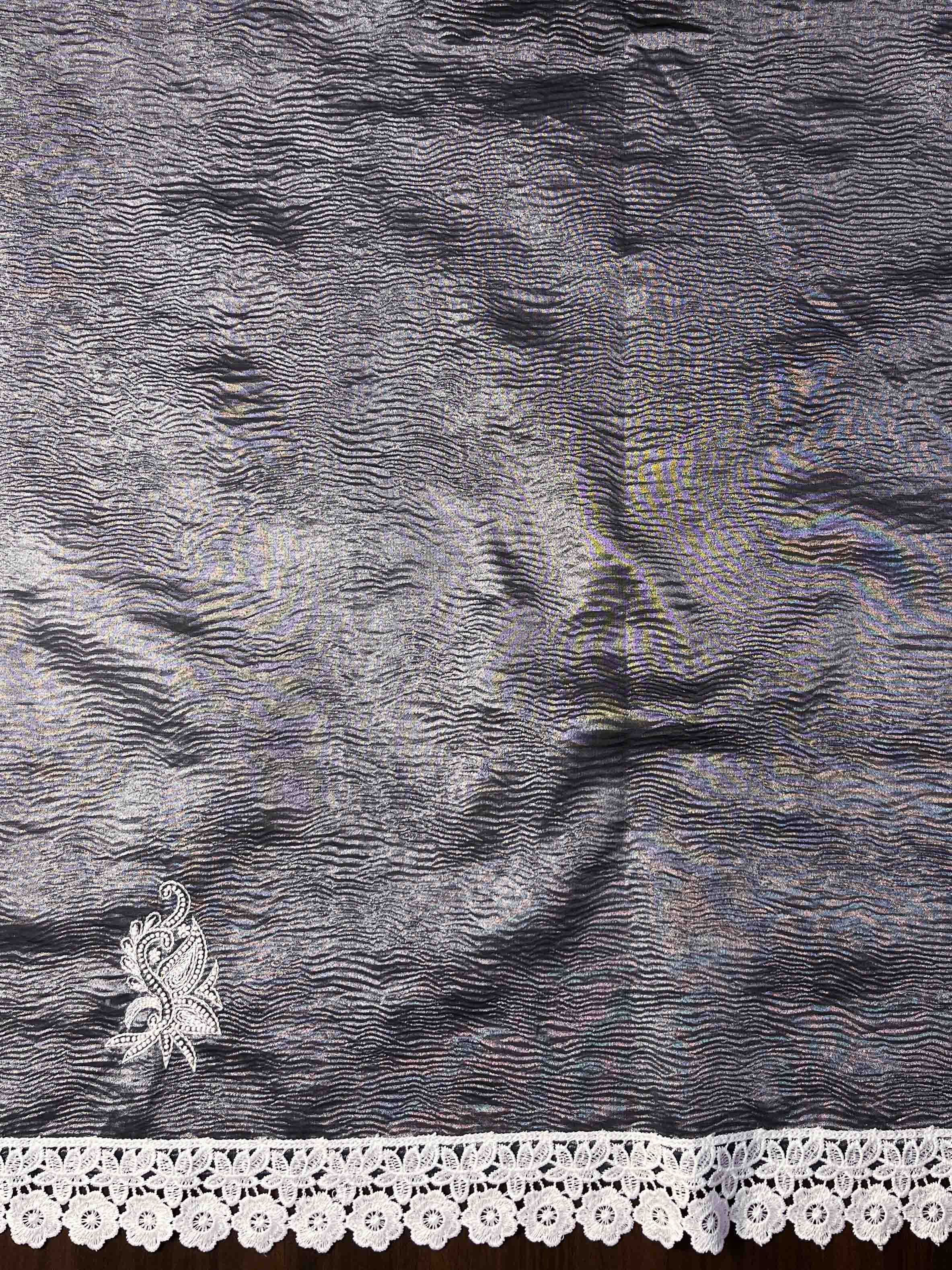 Banarasee Handwoven Crushed Tissue Saree With Handwoven Pearl Motifs & Lace-Grey