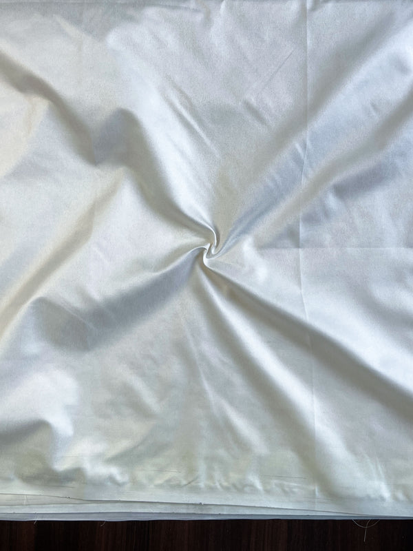 Banarasee Handloom Plain Mashru Silk Saree-Off White