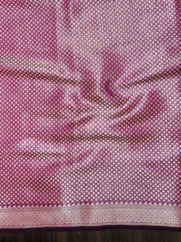 Banarasee Cotton Silk Plain Saree With Floral Zari Border-Magenta