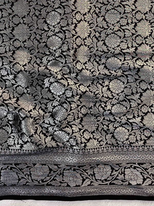 Banarasee Handloom Dual Color Plain Tissue Saree With Lace-Gold & Silver