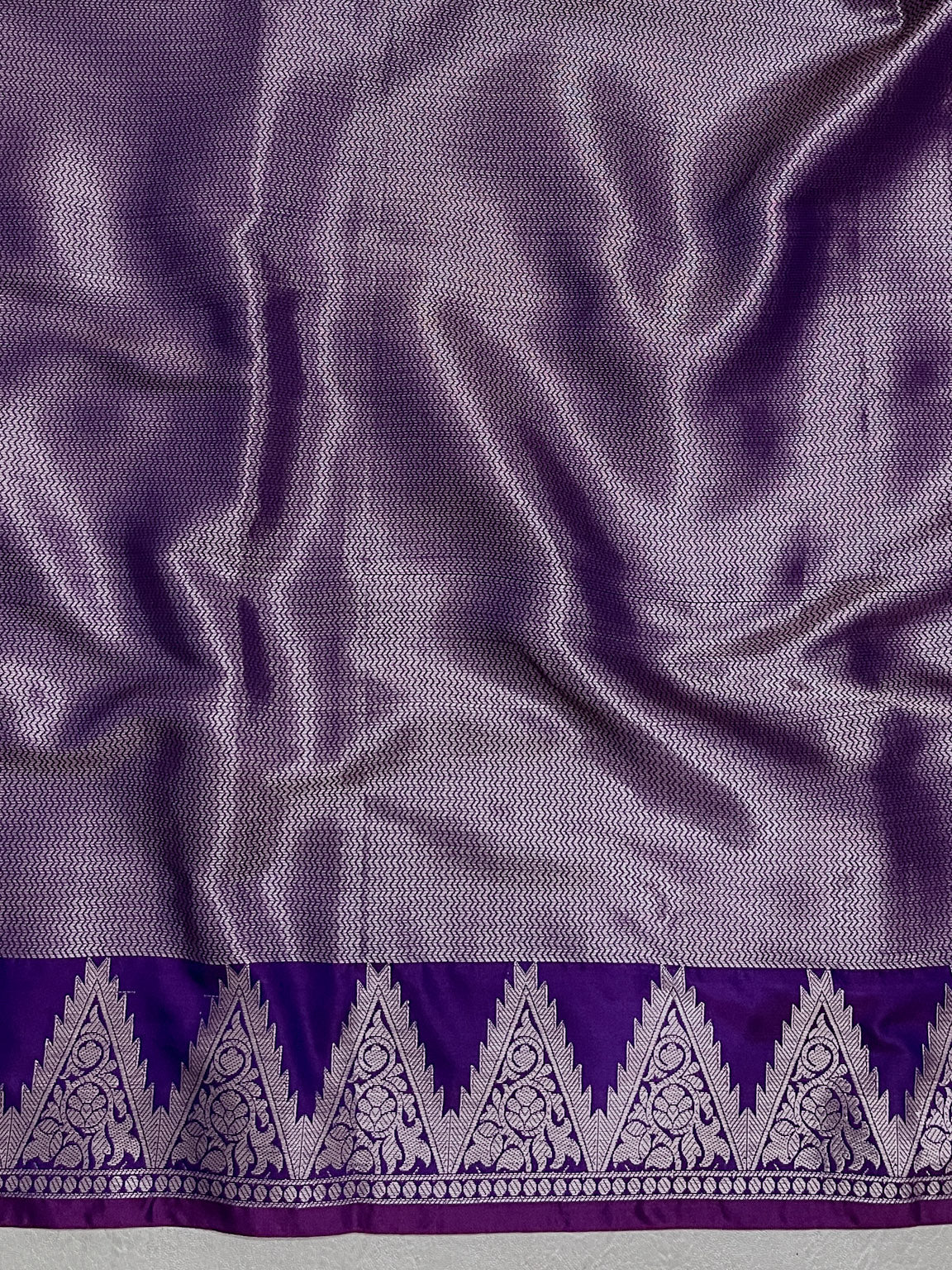 Banarasee Handloom Dual Tone Semi Silk Saree With Zari Border-Violet