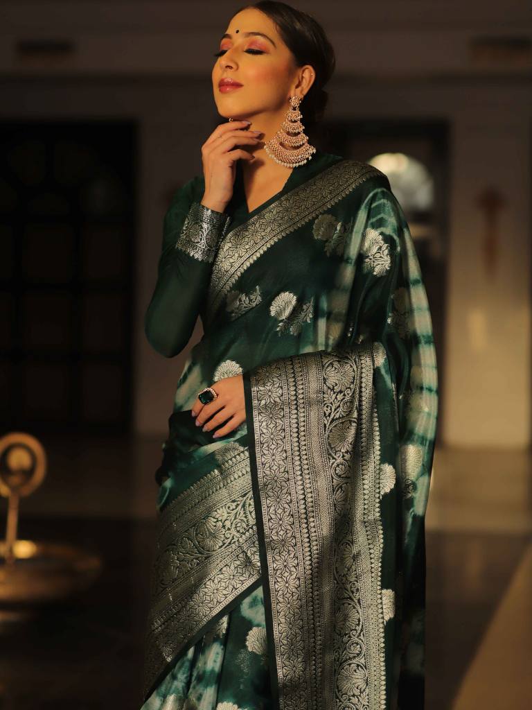 Banarasee Handwoven Soft Semi Silk Saree With Shibori Design-Green & White